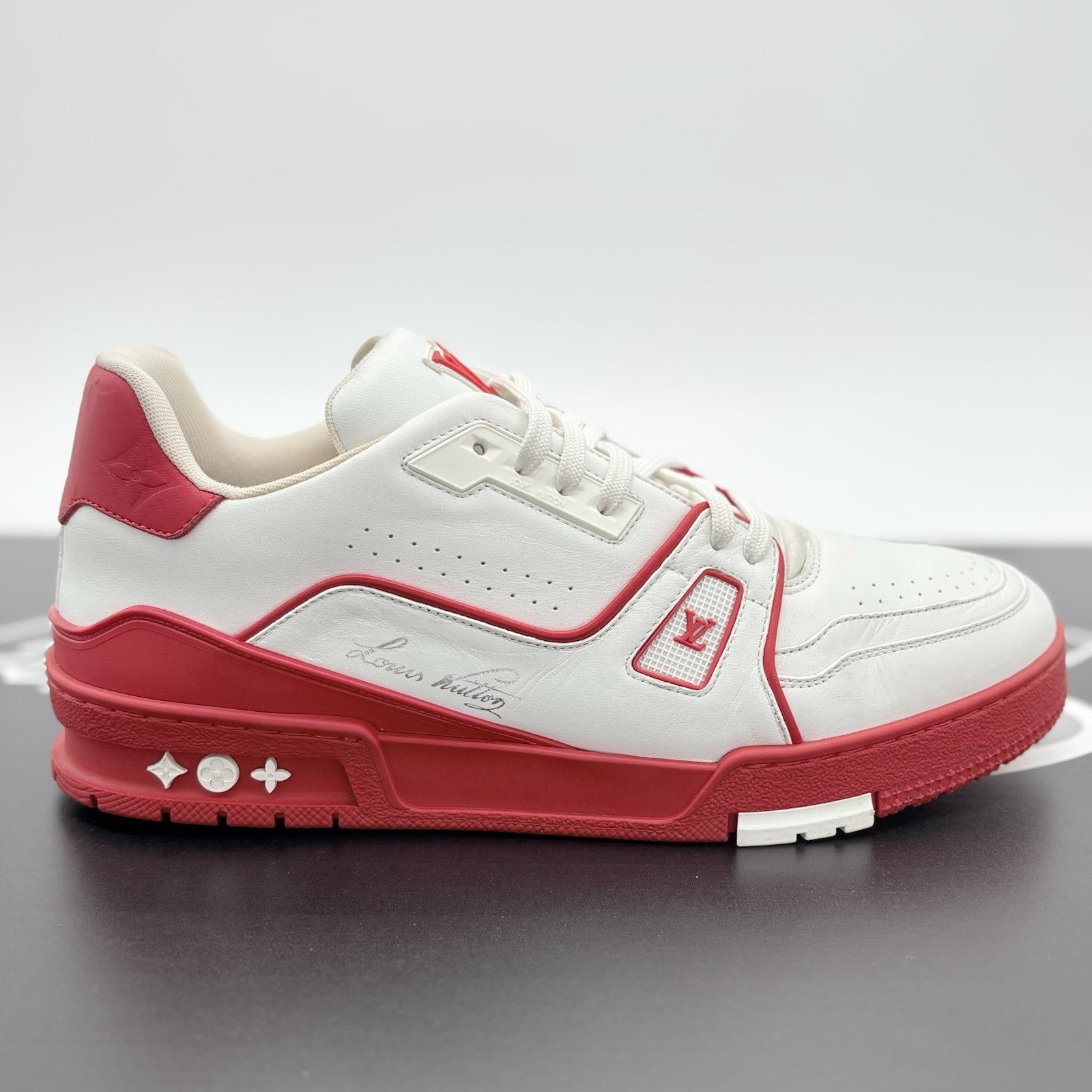 Size 8.5 LV (9.5-10 US) - Louis Vuitton Trainer  ' Red White ' | SUPER CLEAN!