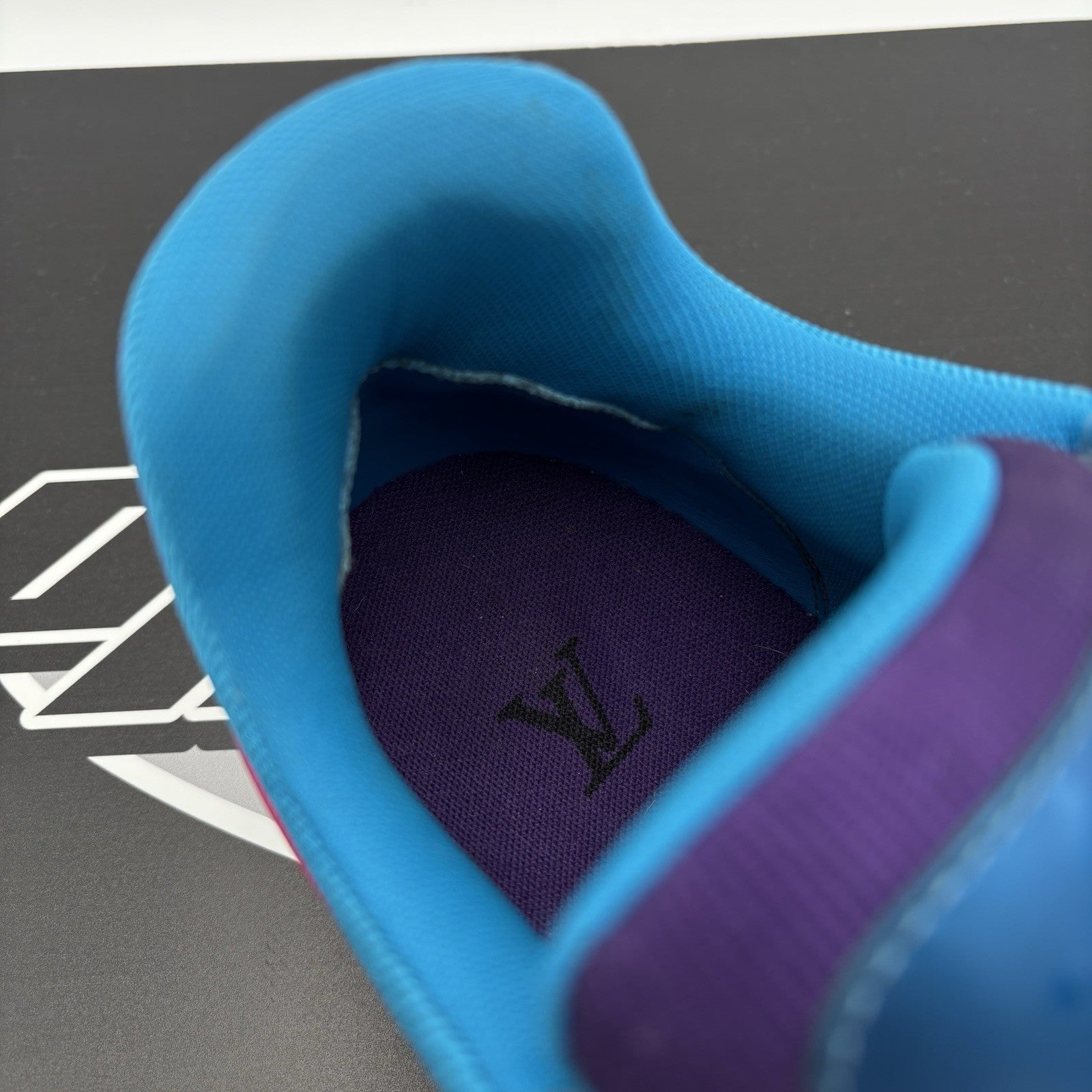 Size 11 LV (12-12.5 US) Louis Vuitton Trainer 'Purple Teal Metallic' GREAT COND!
