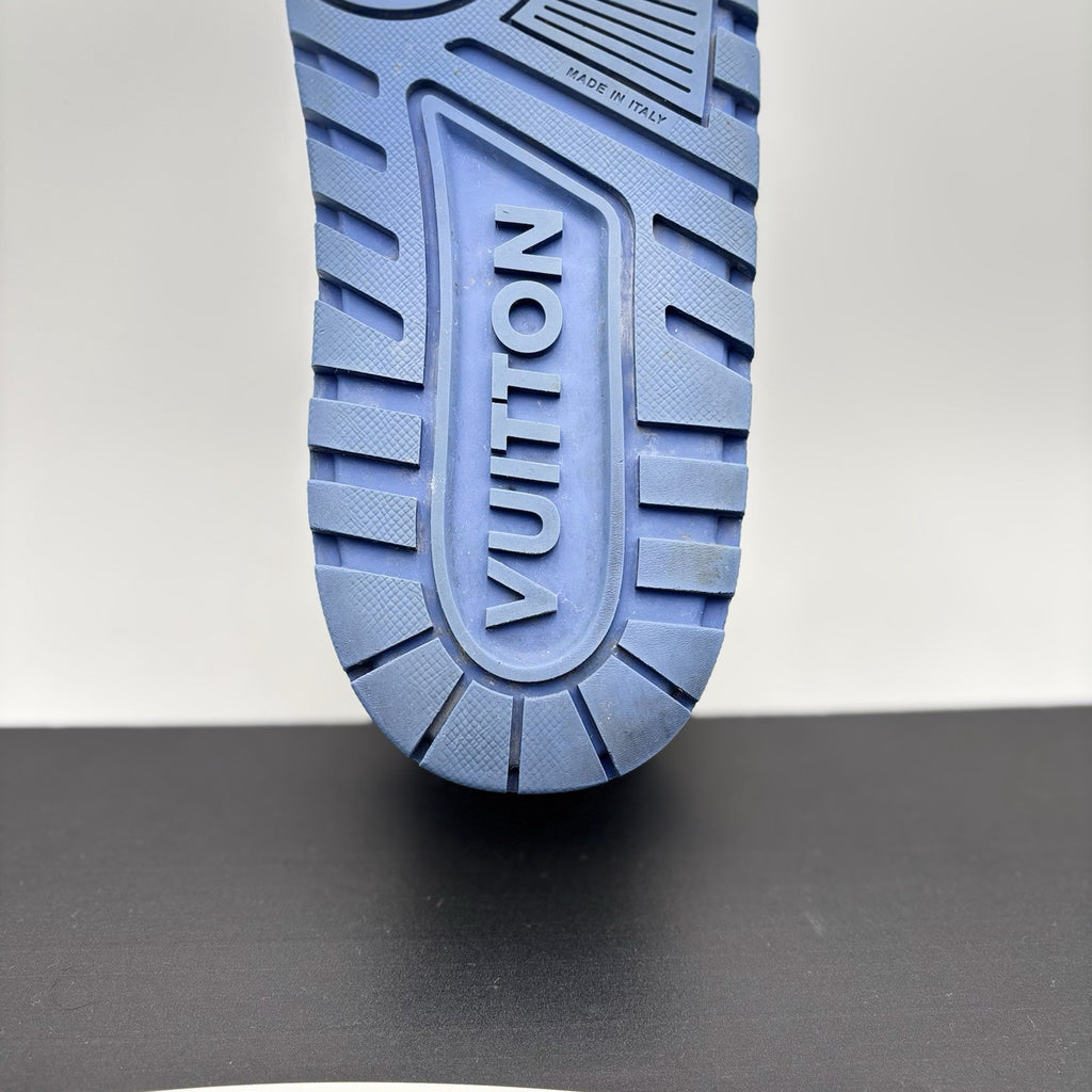 Size 10.5 LV (11.5-12 US) - Louis Vuitton Maxi ' Blue White '