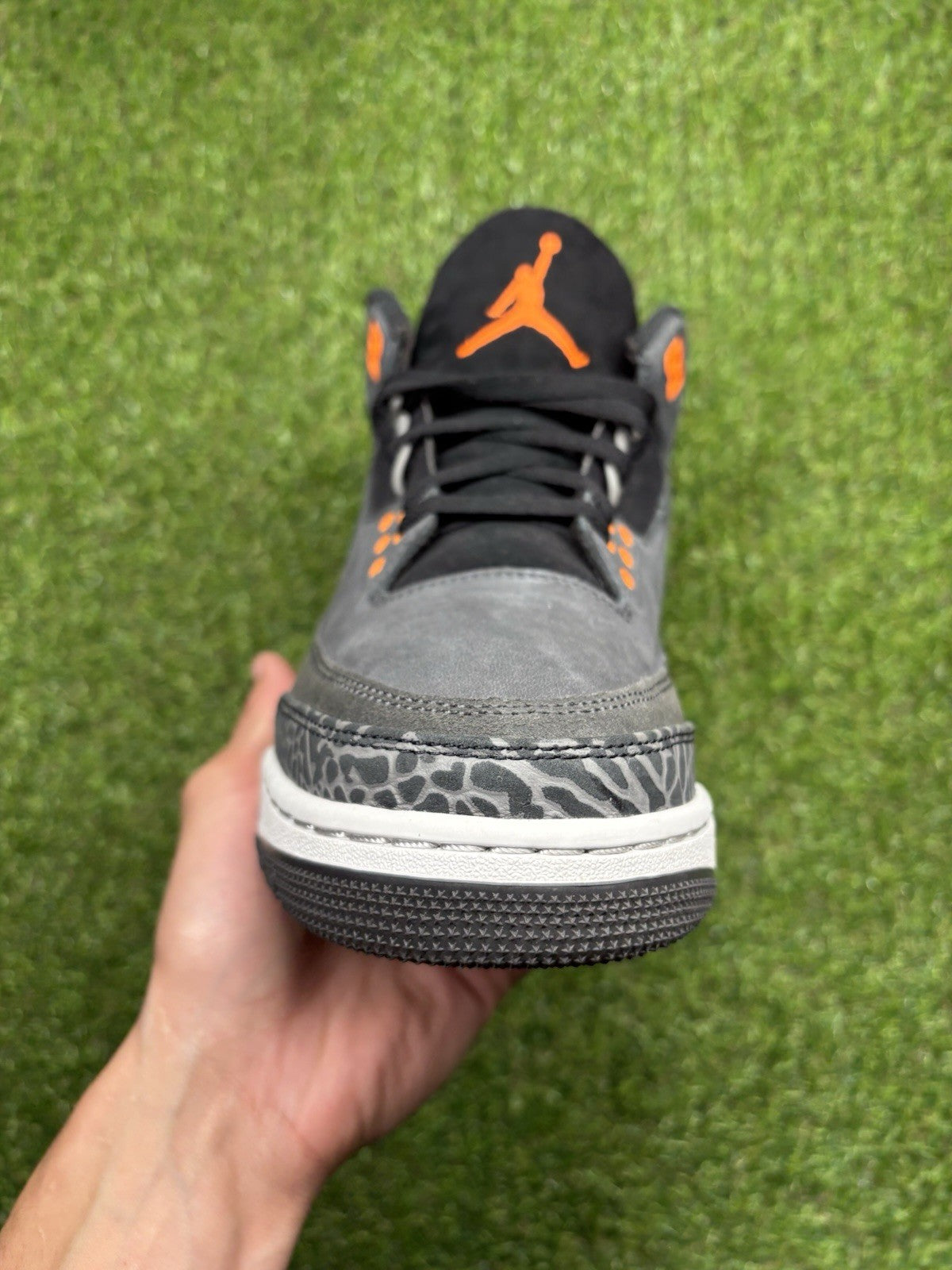 Size 10 - Jordan 3 Retro 2023 Mid Fear | SUPER CLEAN!