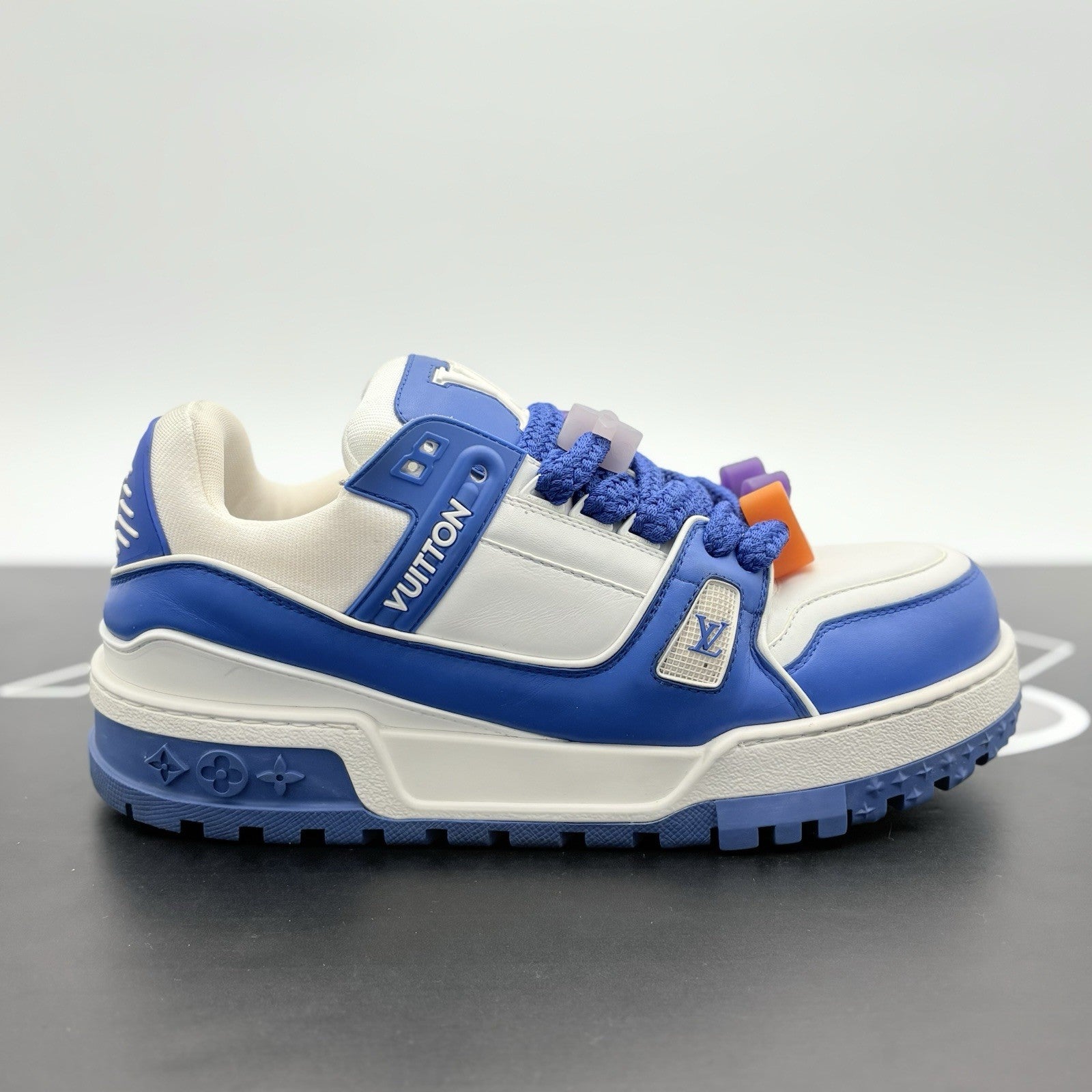 Size 9 LV (10-10.5 US) - Louis Vuitton Maxi ' Blue White ' | GREAT CONDITION!
