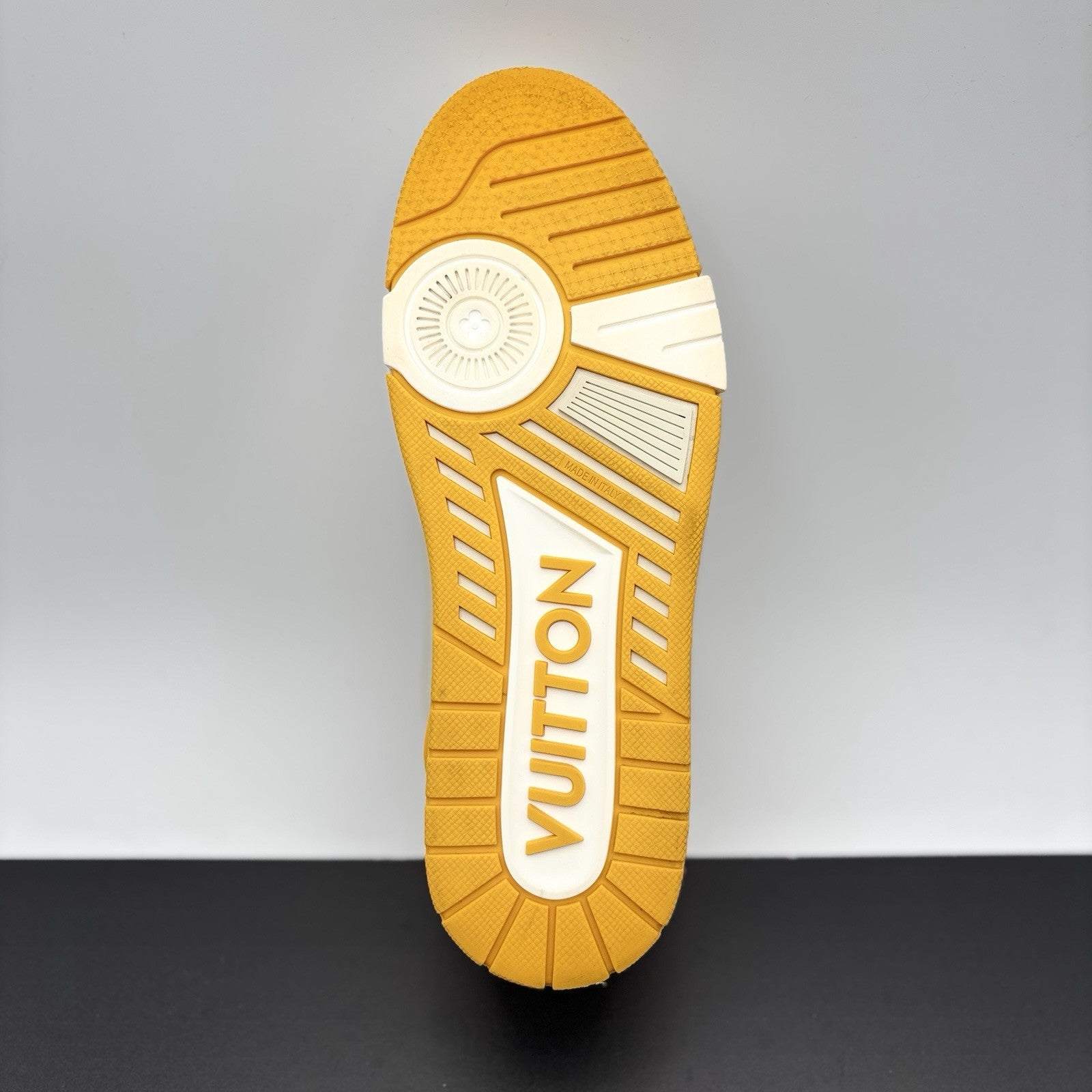 Size 40 LV (7-7.5 US) - Louis Vuitton Trainer ' White Yellow ' | GOOD CONDITION!