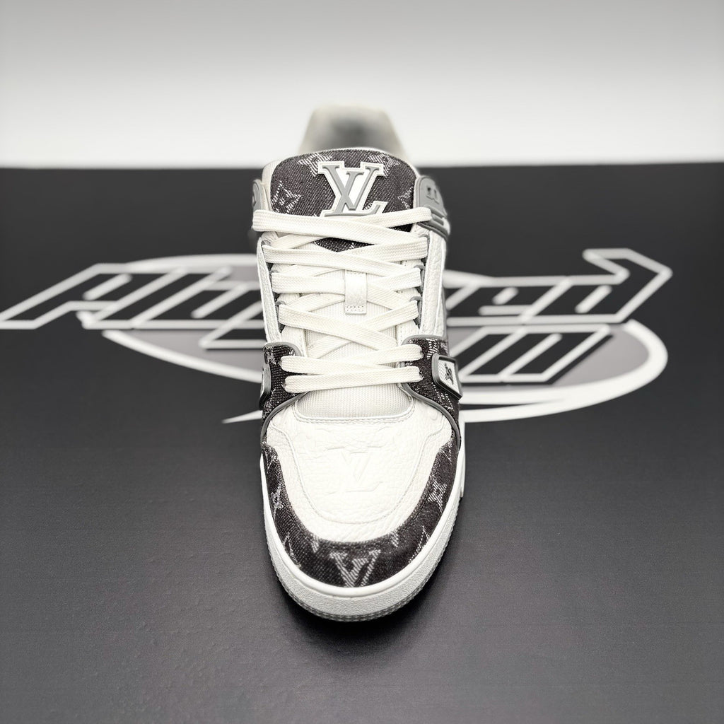 Size 7 LV (8 - 8.5 US) Louis Vuitton Trainer ' Grey Denim ' |  GREAT CONDITION!