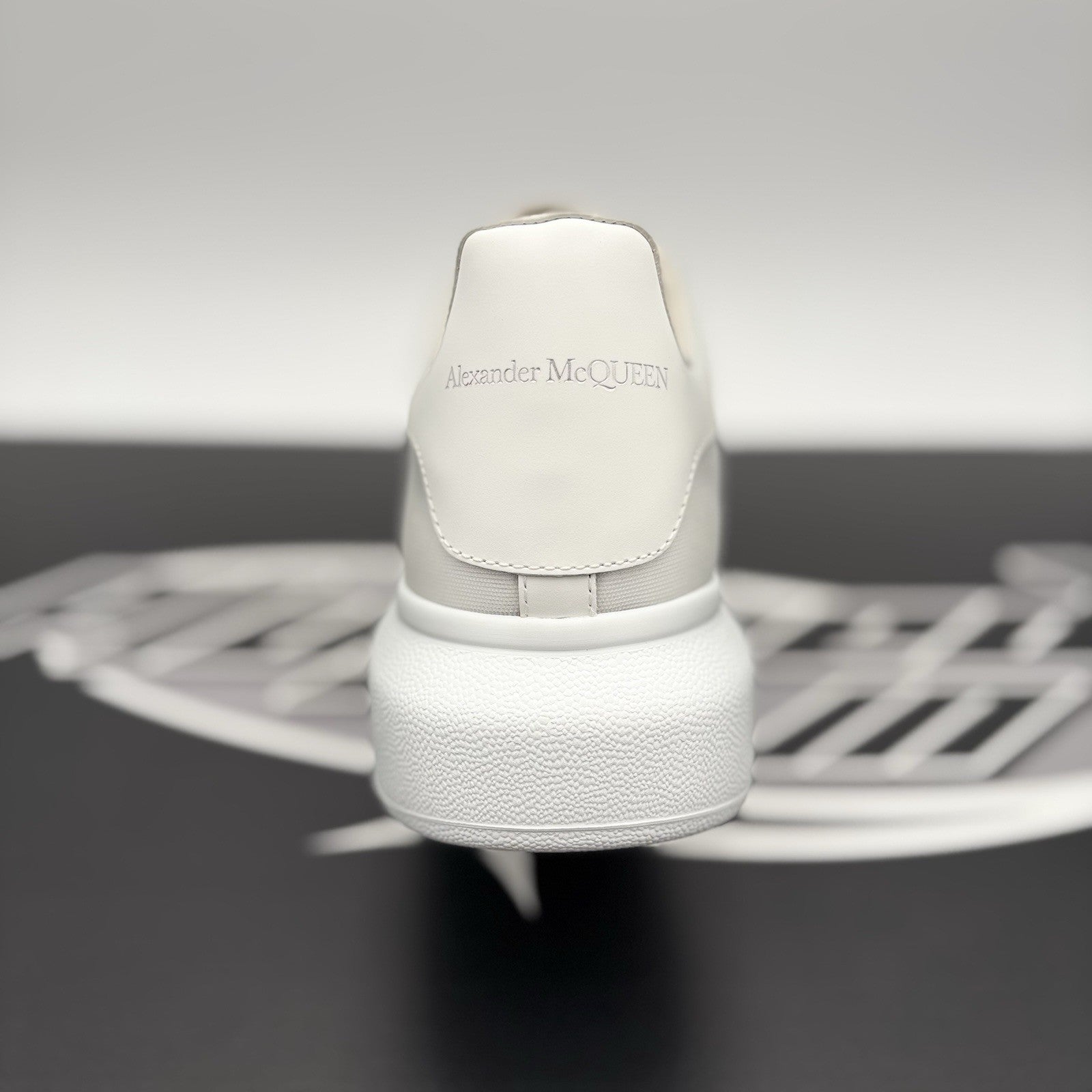 Size 40 (7 US) - Alexander McQueen ‘ White Transparent ‘ | EXCELLENT CONDITION!