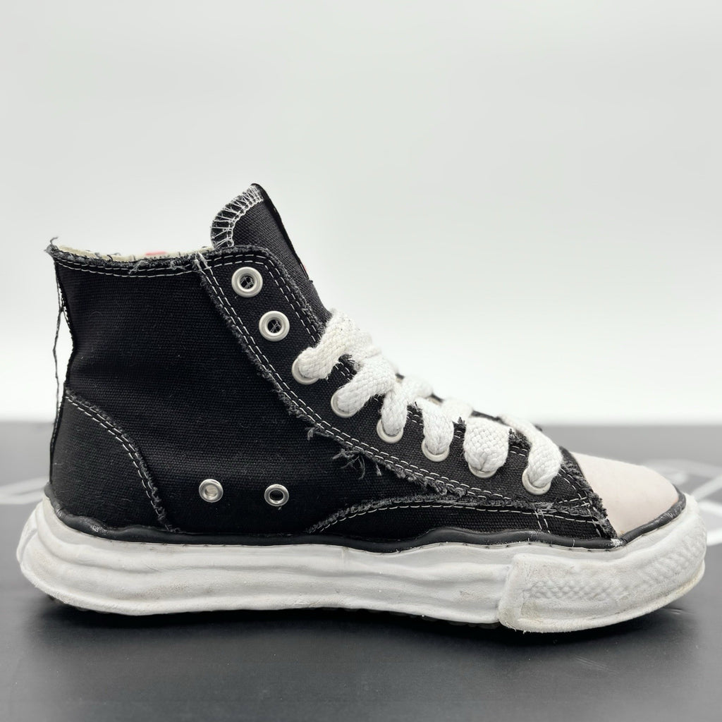 Size 41 (8 US) Maison Mihara Yasuhiro Peterson OG Sole Canvas High ' Black '