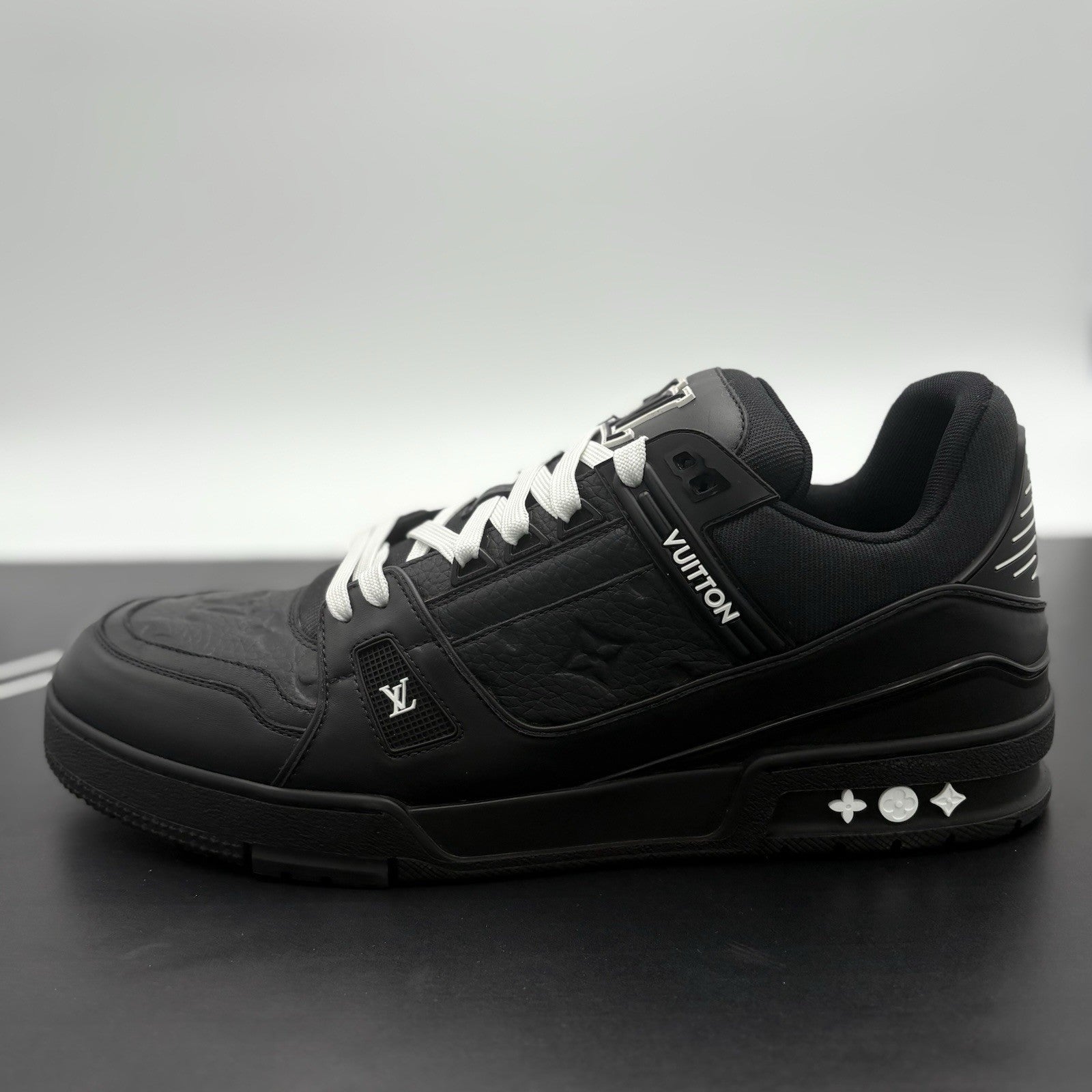 Size 11 LV (12-12.5 US) - Louis Vuitton Trainer ' Black ' | EXCELLENT!