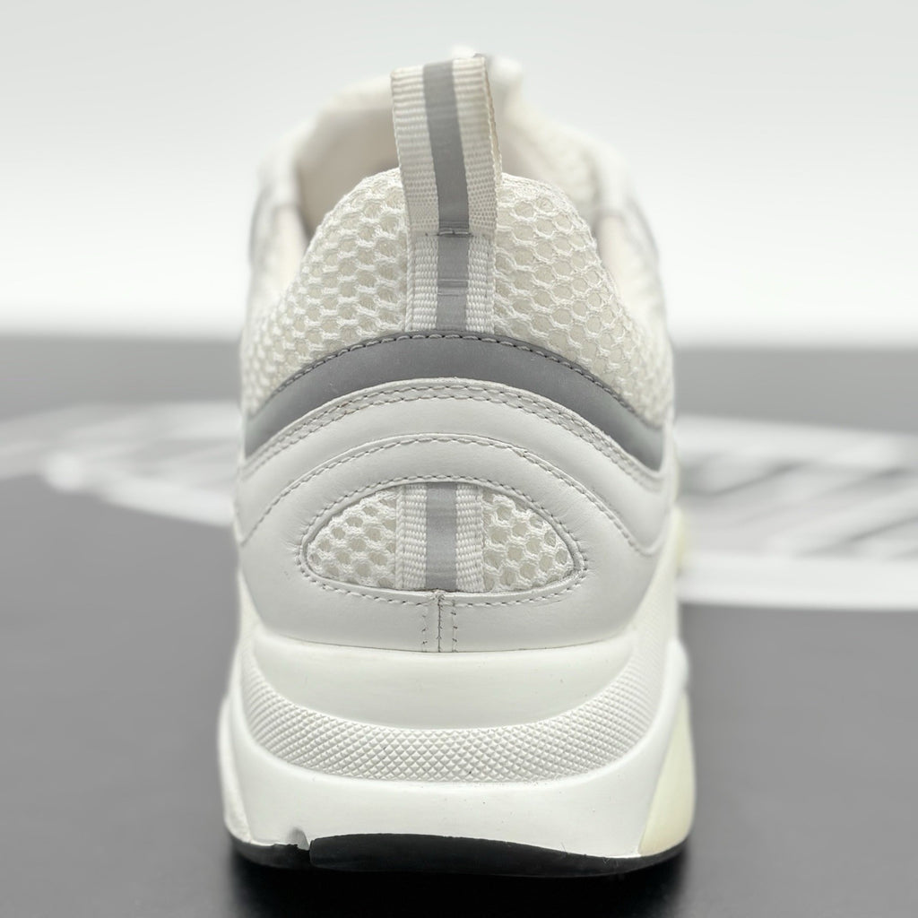 Size 42 (9 US) - Dior B22 Sneaker ' White Reflective ' | GREAT CONDITION!