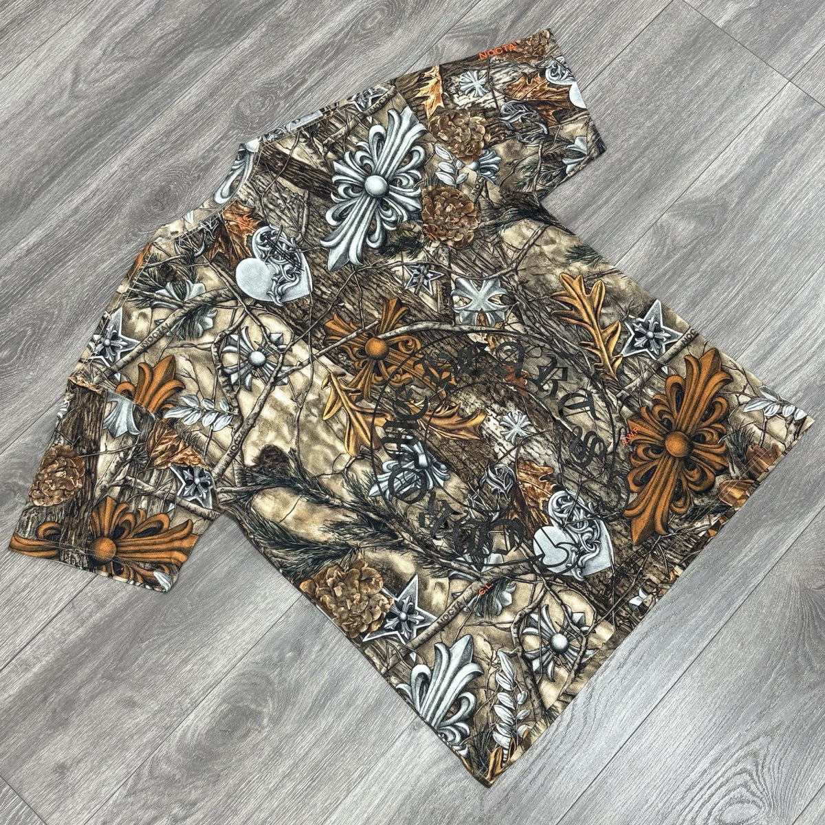 x Nike Nocta Realtree Horseshoe Logo T-Shirt — photo 9