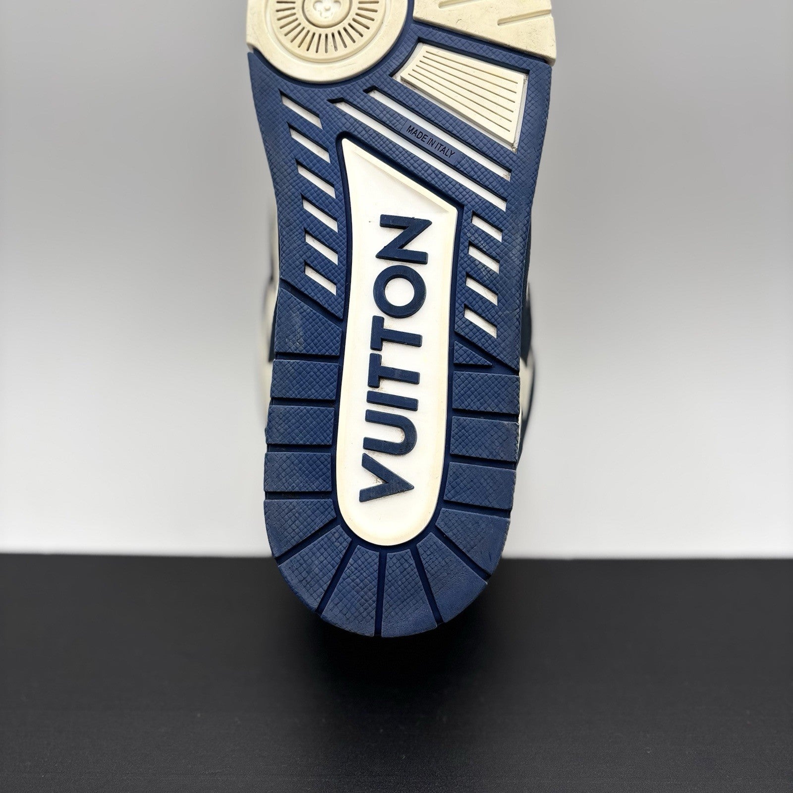 Size 8 LV (9-9.5 US) Louis Vuitton Skate ' Marine ' | GREAT CONDITION