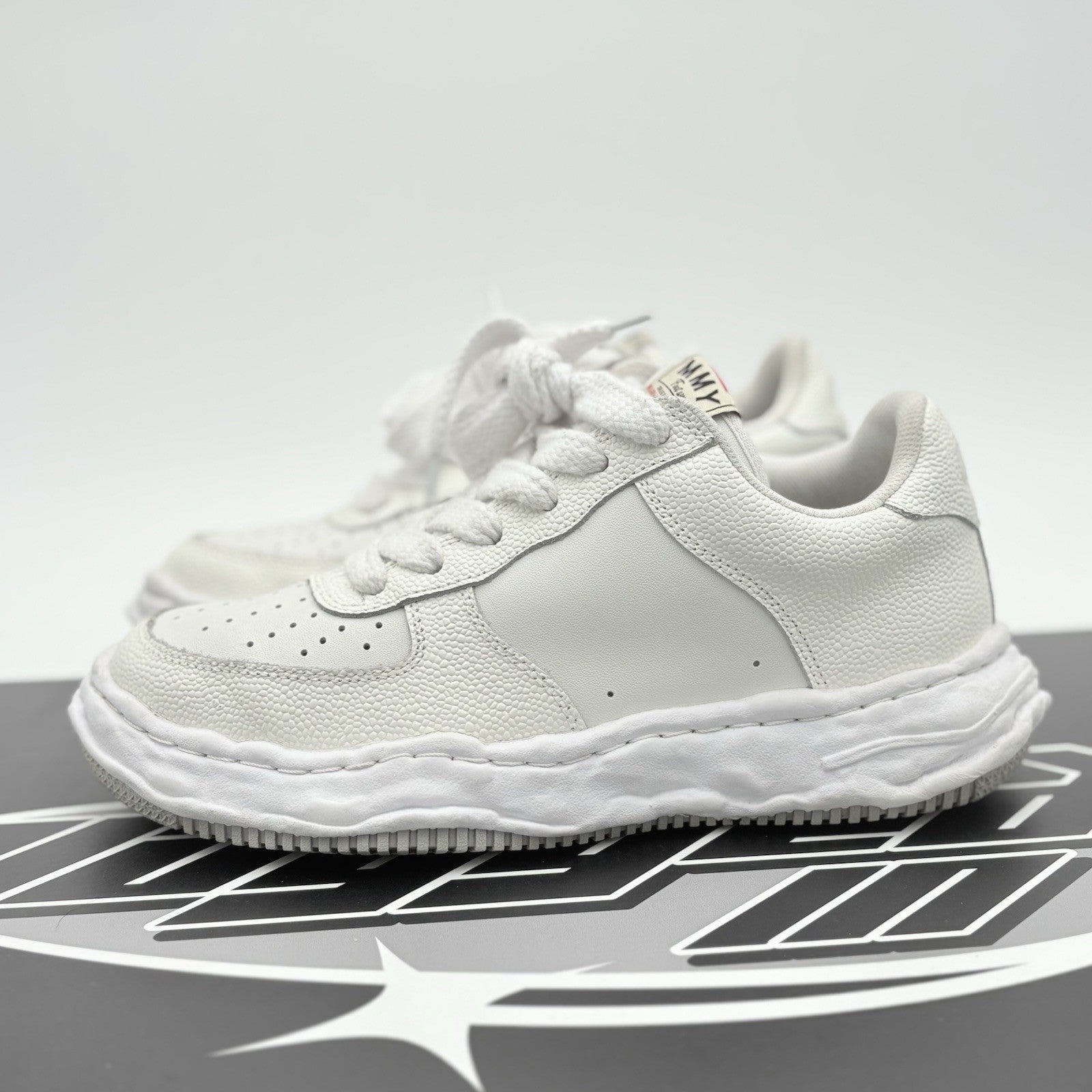 Size 42 (9 US) Maison Mihara Yasuhiro Leather Low Top ' White ' | SUPER CLEAN!