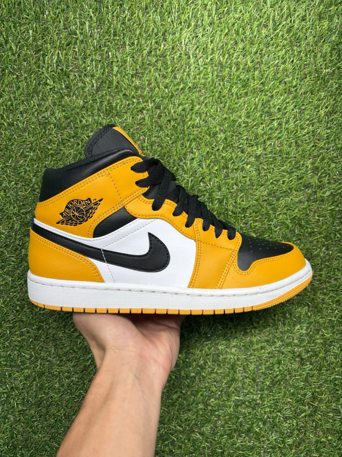 Size 8 - Jordan 1 Mid Taxi 2022 | SUPER CLEAN!