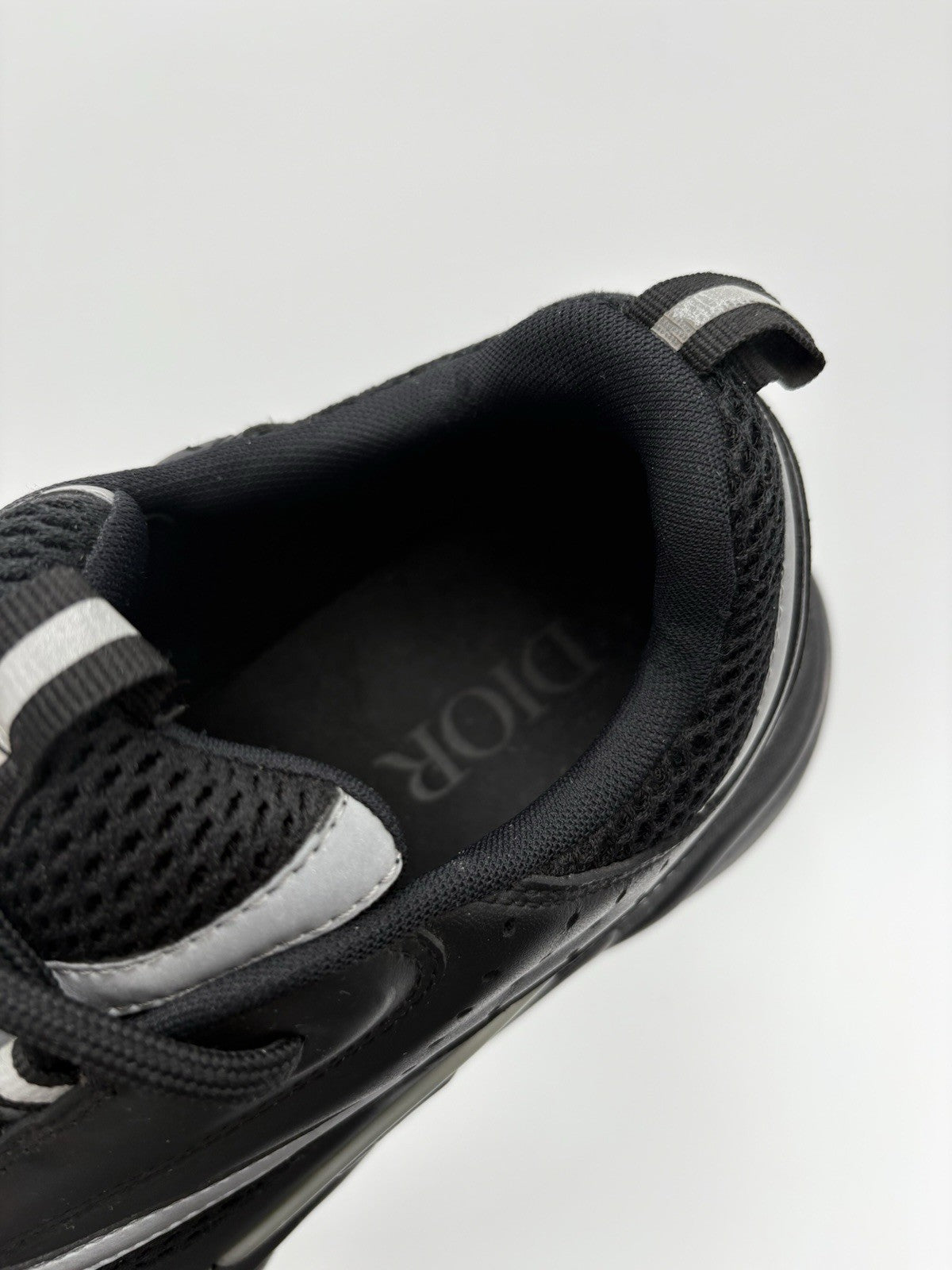 Size 42 (9 US) - Dior B22 Reflective ' Black ' | SUPER CLEAN!