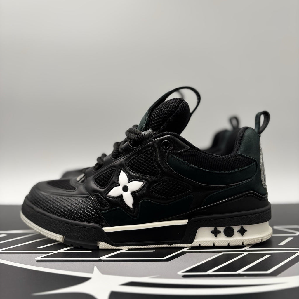 Size 8.5 LV (9.5-10 US) Louis Vuitton Skate ' Black White '