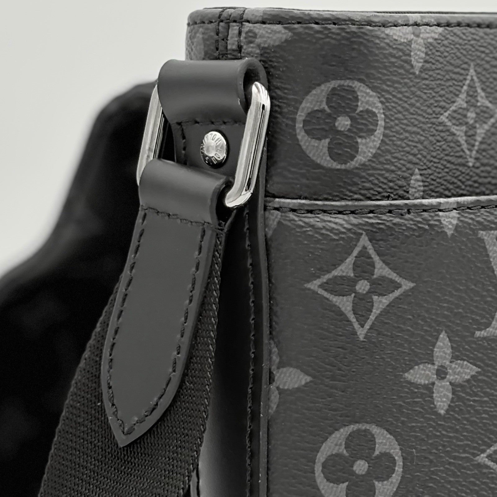 Louis Vuitton District Monogram Eclipse Messenger Bag ' Black ' | SUPER CLEAN!