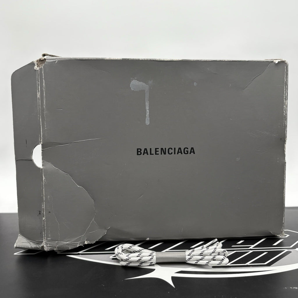 Size 39 - Balenciaga Triple S ' Black ' | SUPER CLEAN!