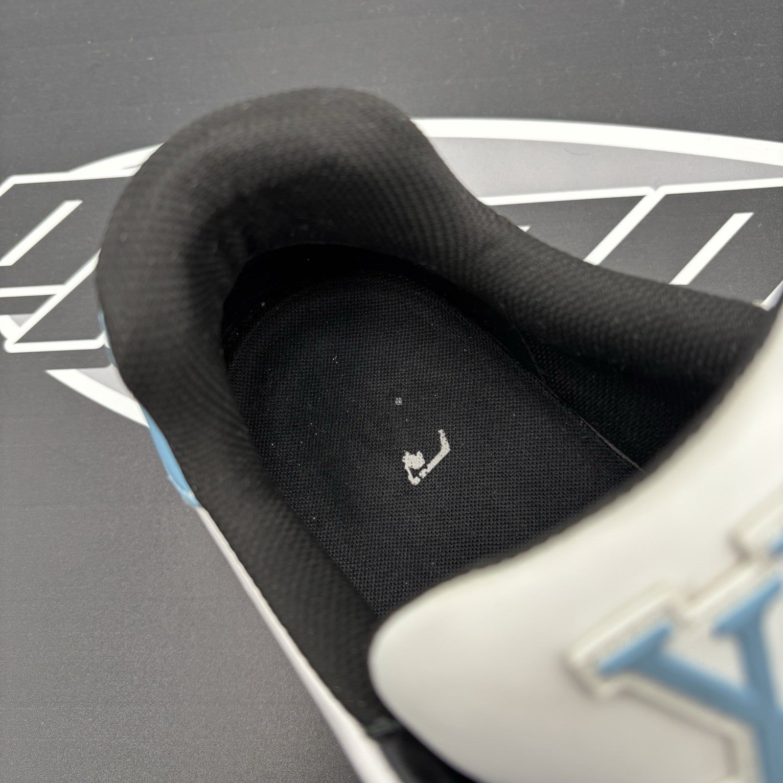 Size 8 LV (9-9.5 US) - Louis Vuitton Trainer #54 ' Graphic Print ' | GOOD COND!