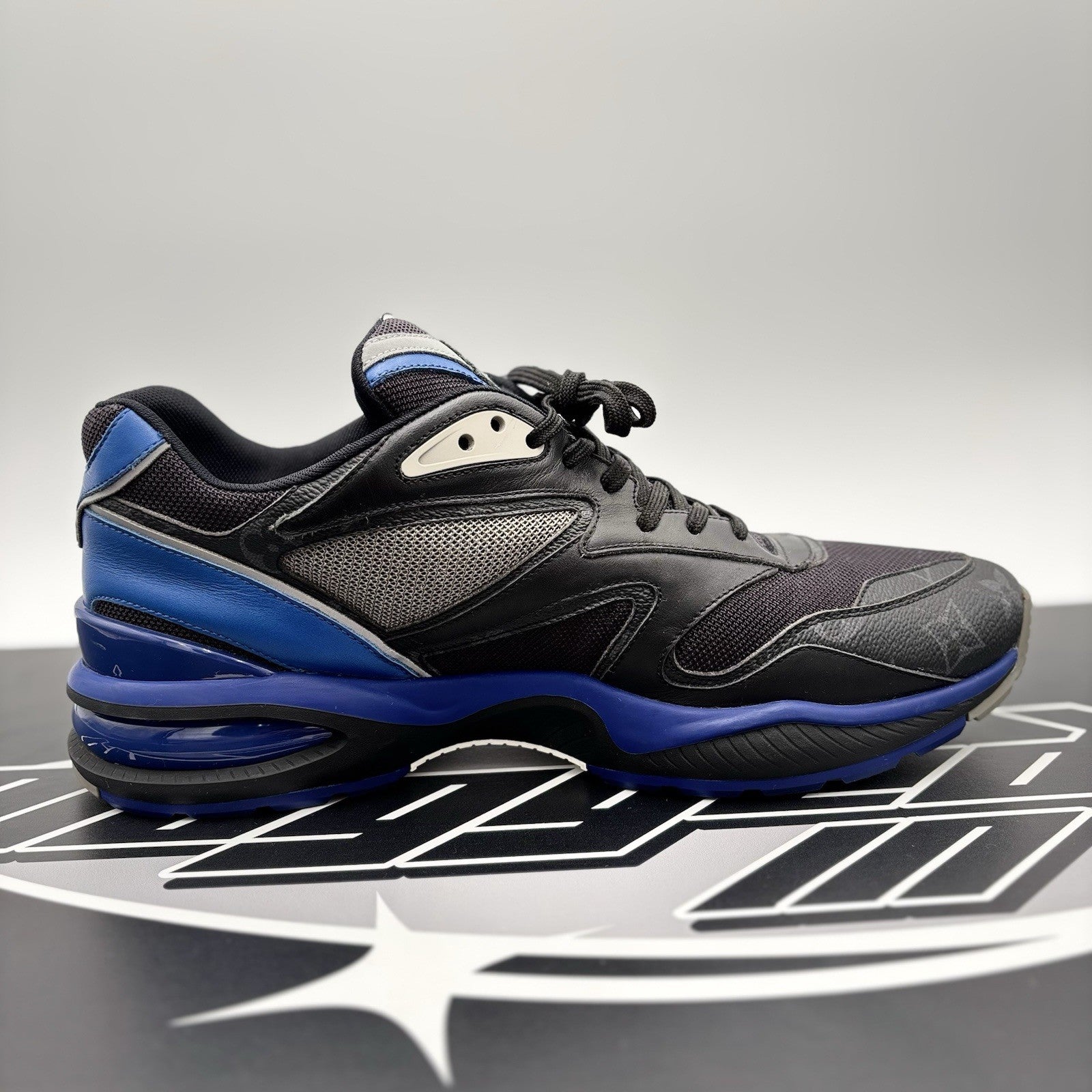 Size 9 LV (10-10.5 US) - Louis Vuitton Trail ' Monogram, Blue ' | SUPER CLEAN!