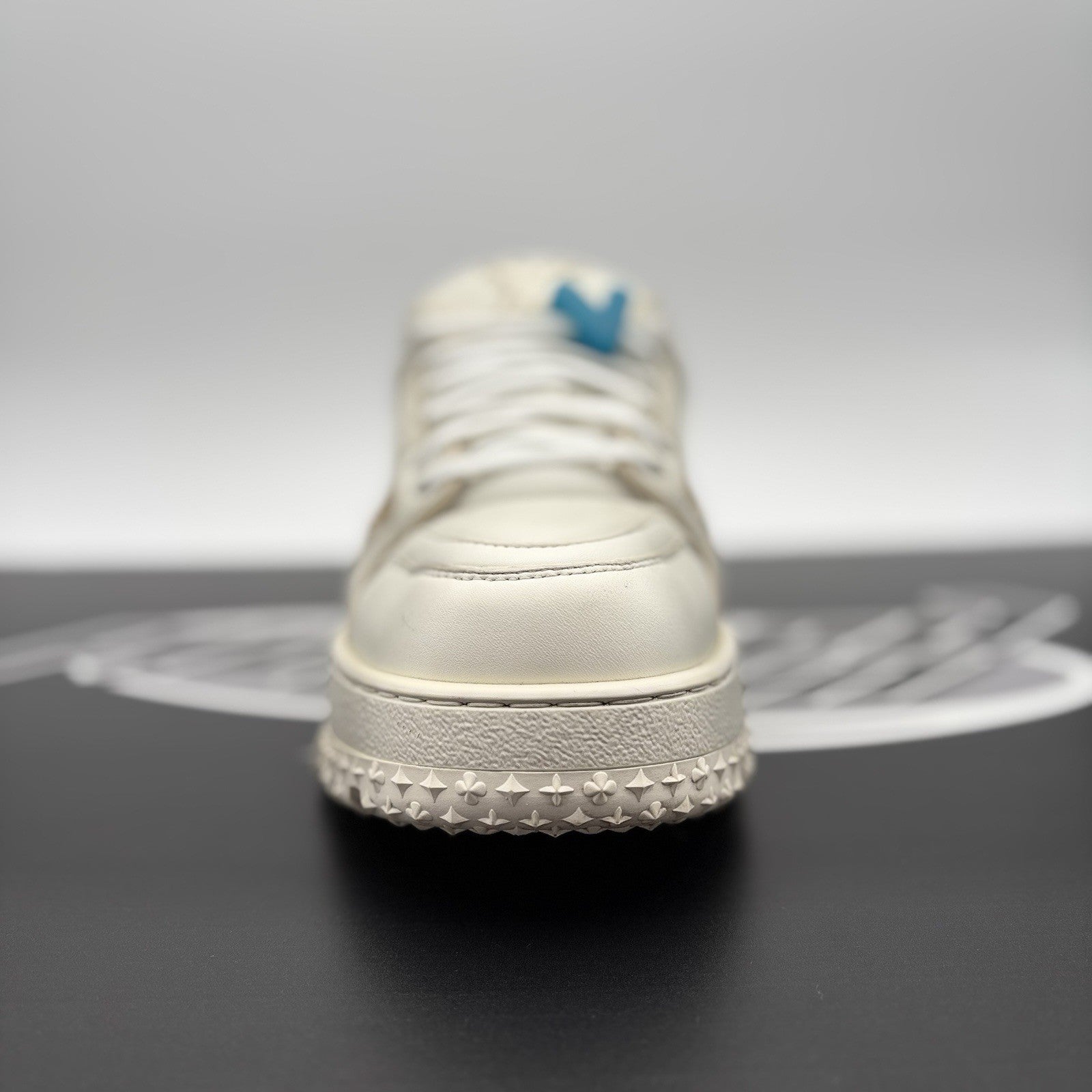 Size 8 LV (9-9.5 US) - Louis Vuitton Maxi Trainer ' White ' | GREAT CONDITION!