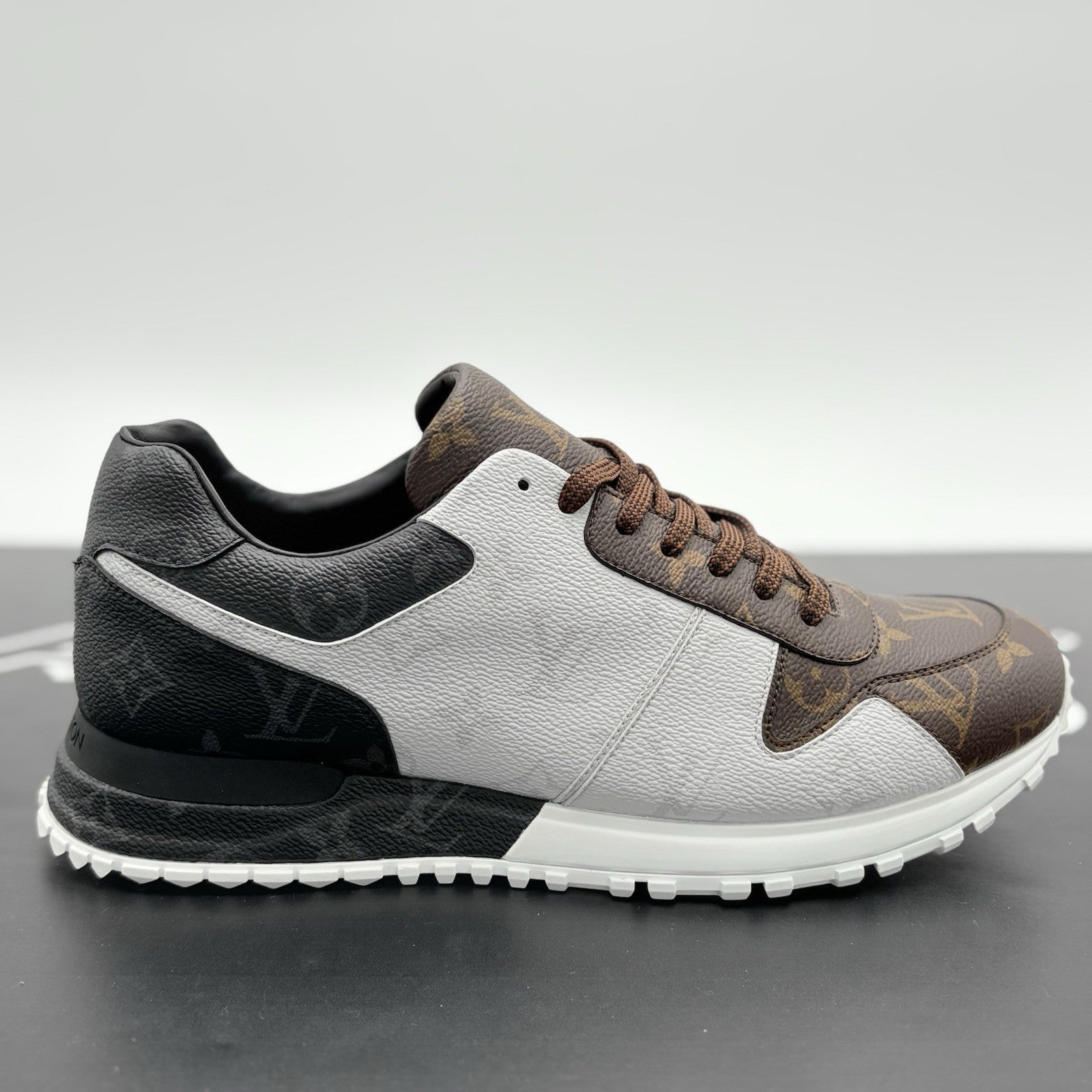 Size 7 LV (8-8.5 US) Louis Vuitton Run Away Sneaker ' Tri-Color ' | ONLY WORN 1x