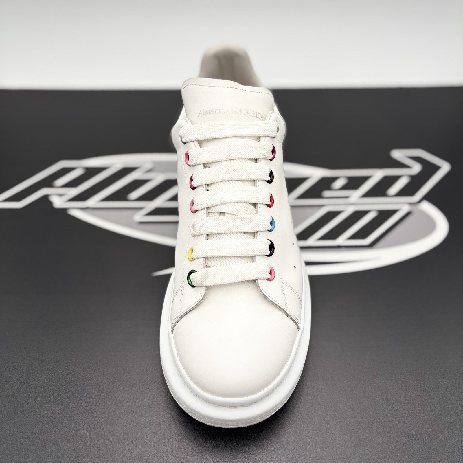 Size 43 (10 US) Alexander McQueen Oversized ' White, Multicolor ' | GREAT COND!