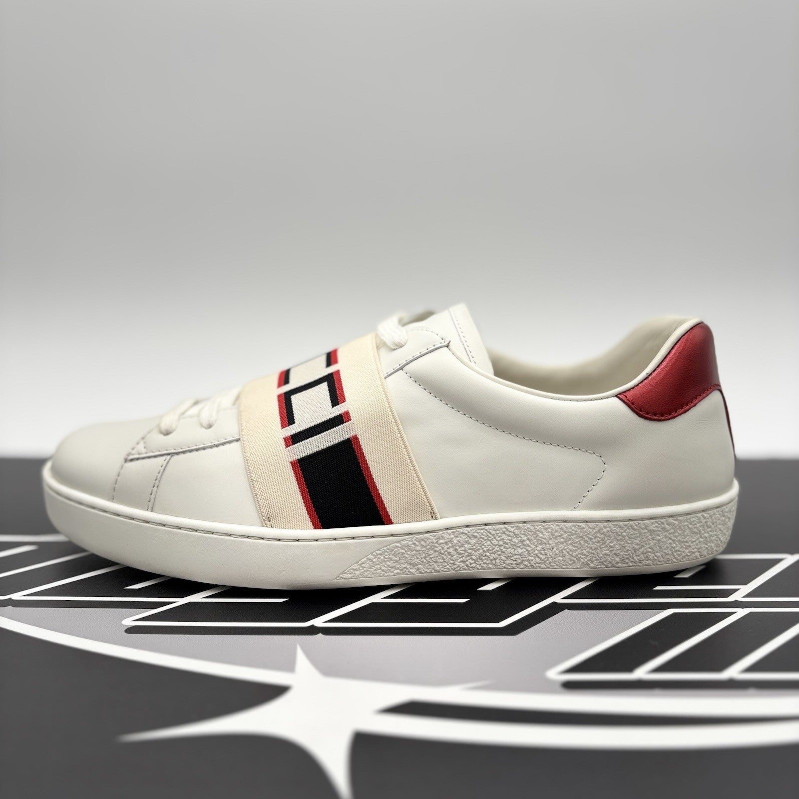 Size 7.5 G (8 US) - Gucci Ace Gucci Stripe ‘ White, Red ‘ | GREAT!