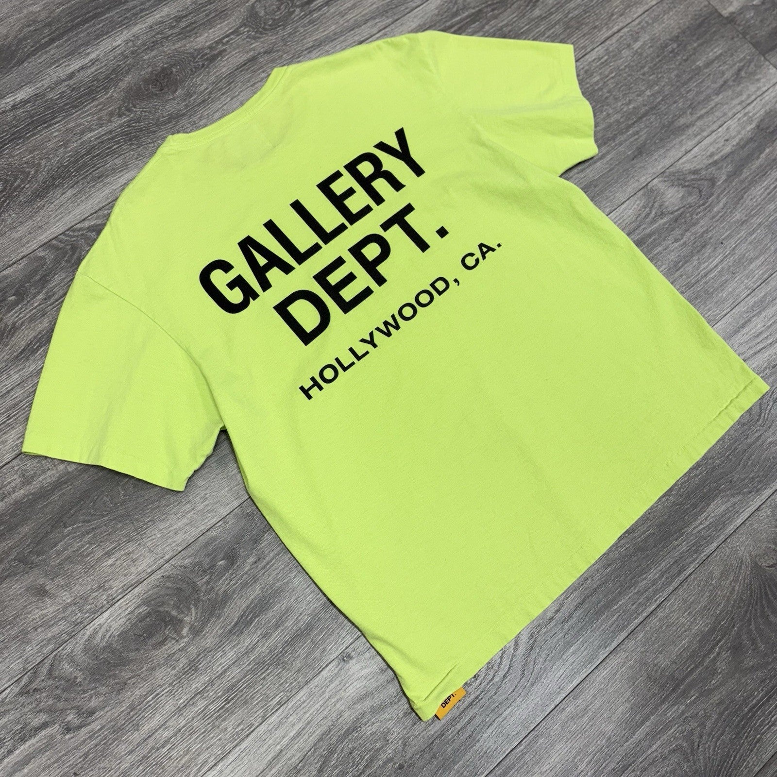 Size Large - Gallery Dept Souvenir Tee ' Lime Green ' | ONLY WORN 1x