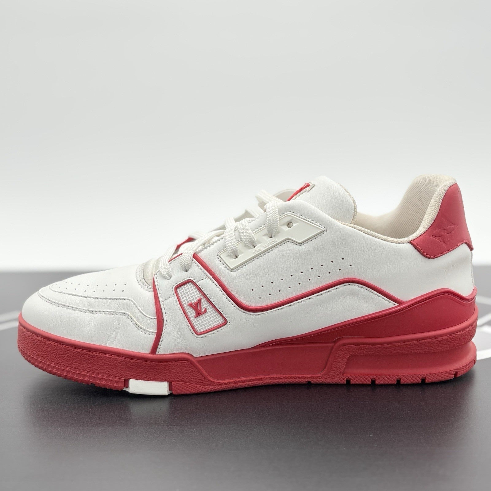 Size 8.5 LV (9.5-10 US) - Louis Vuitton Trainer  ' Red White ' | SUPER CLEAN!