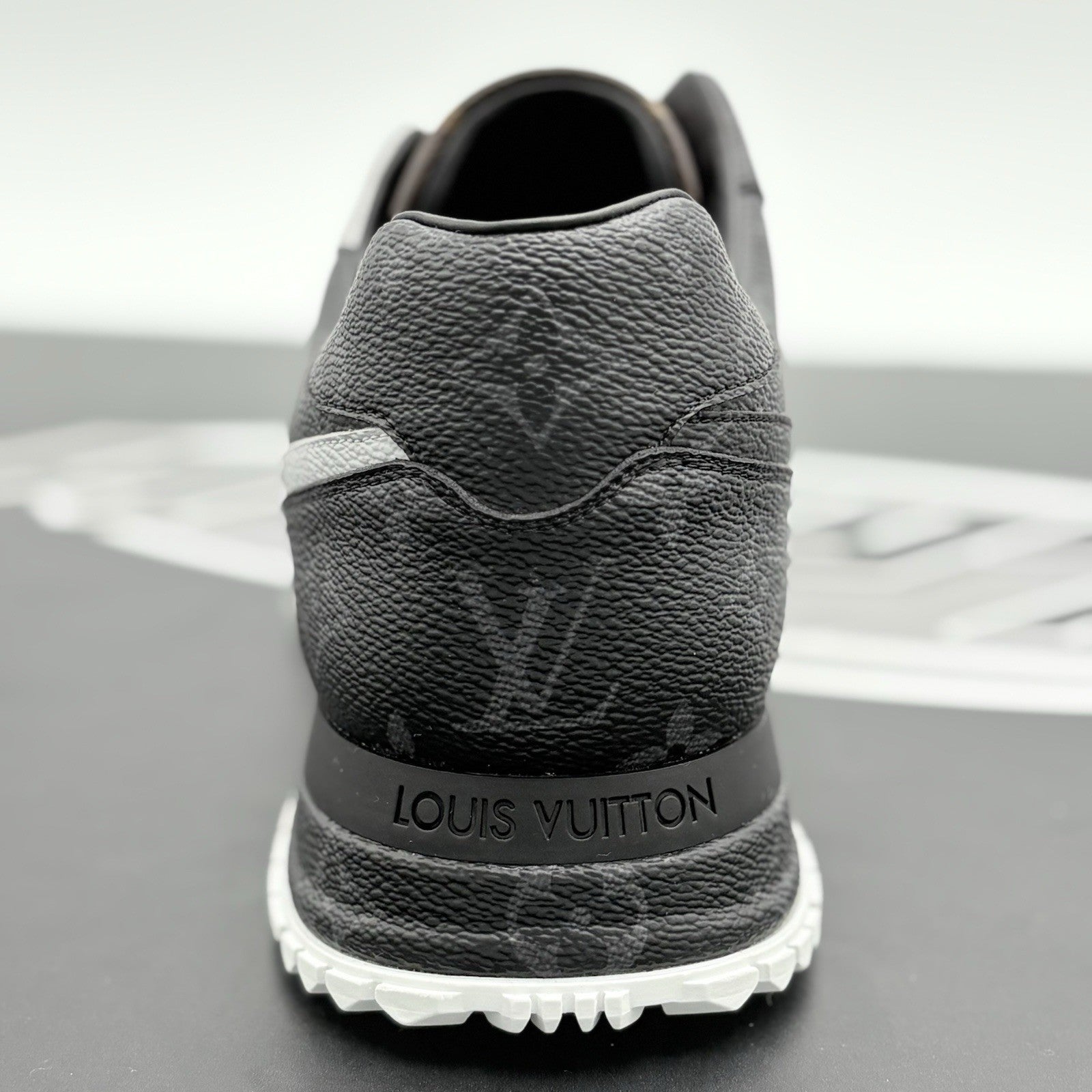 Size 7 LV (8-8.5 US) Louis Vuitton Run Away Sneaker ' Tri-Color ' | ONLY WORN 1x