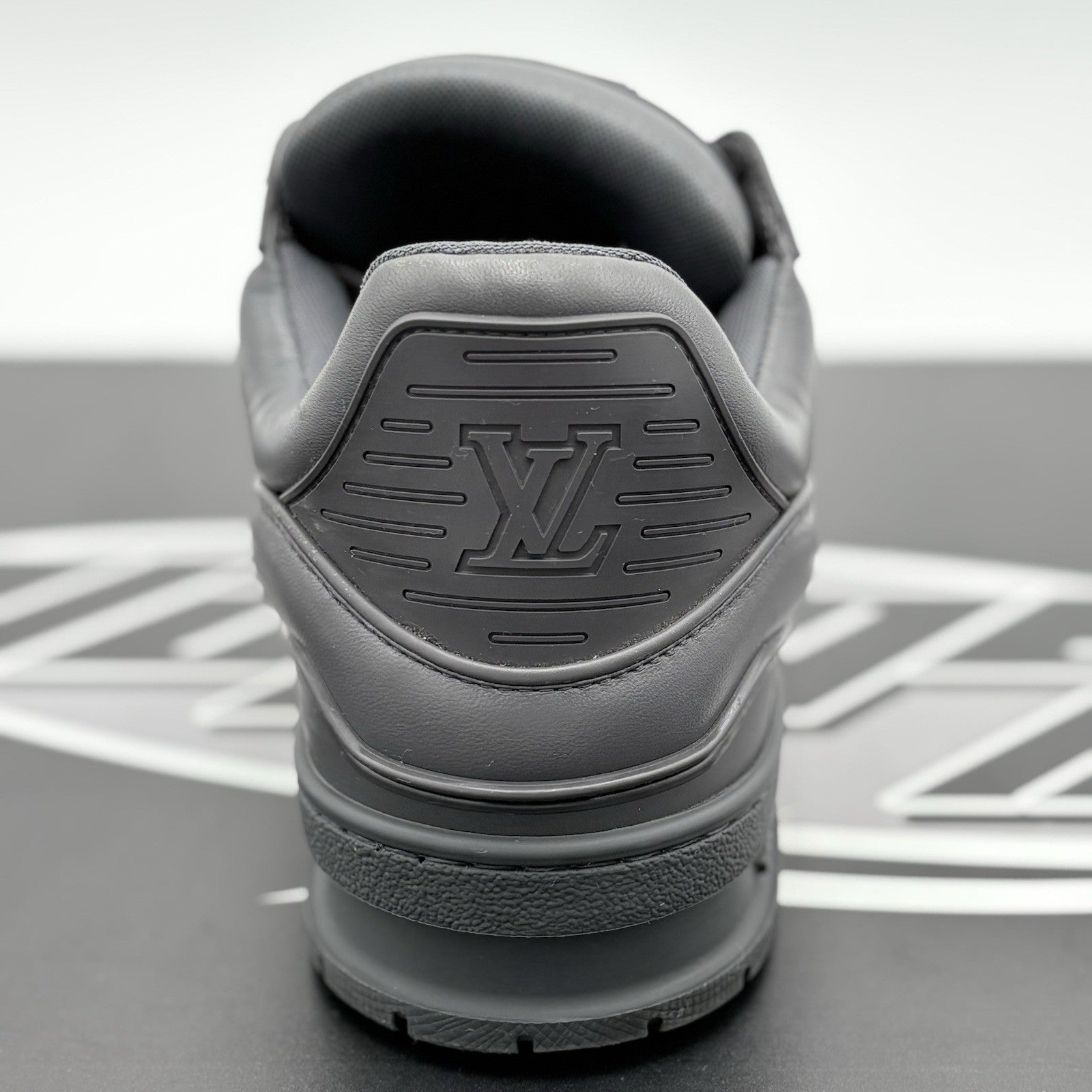 Size 7 LV (8-8.5 US) Louis Vuitton Trainer ' Dark Grey ' | SUPER CLEAN!