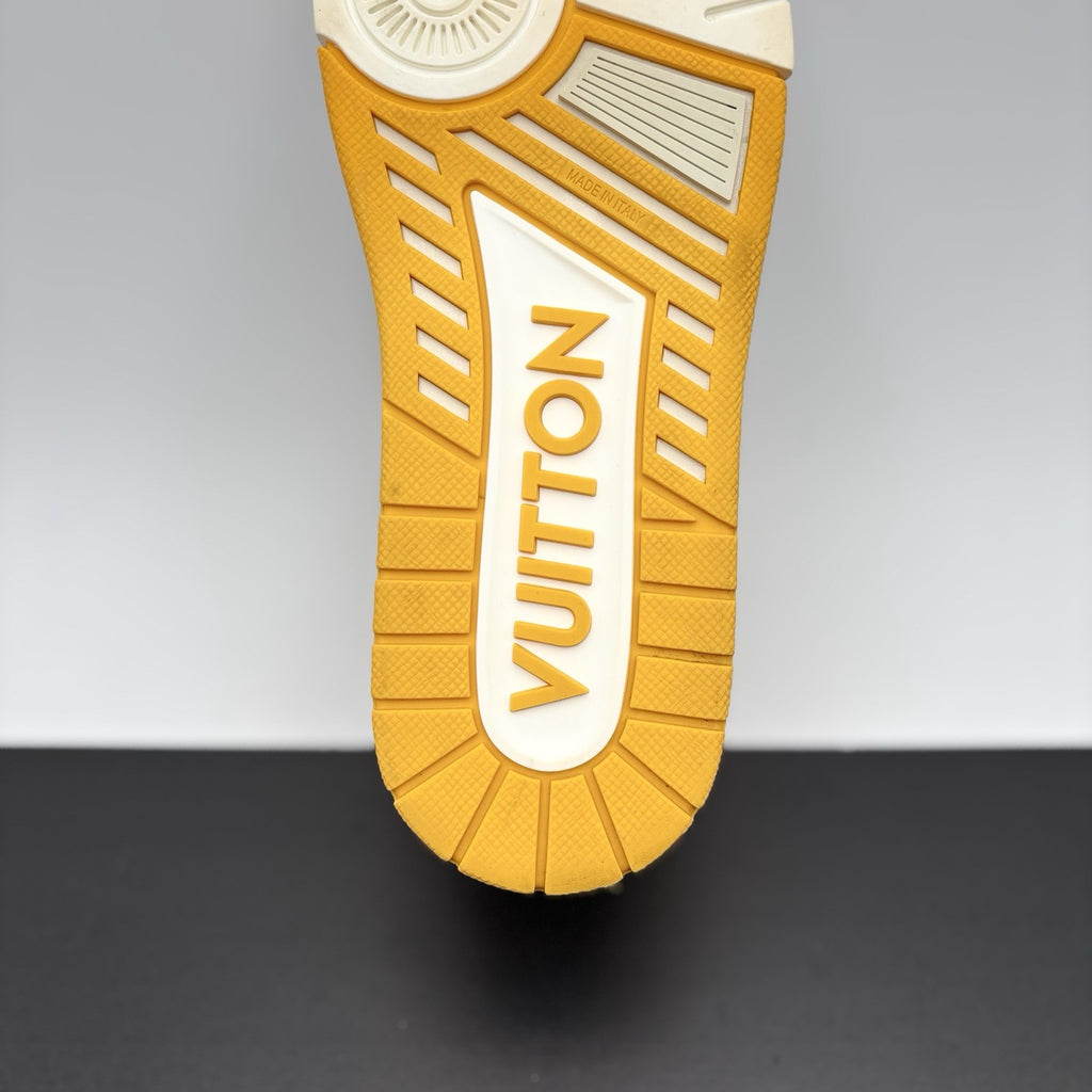 Size 40 LV (7-7.5 US) - Louis Vuitton Trainer ' White Yellow ' | GOOD CONDITION!