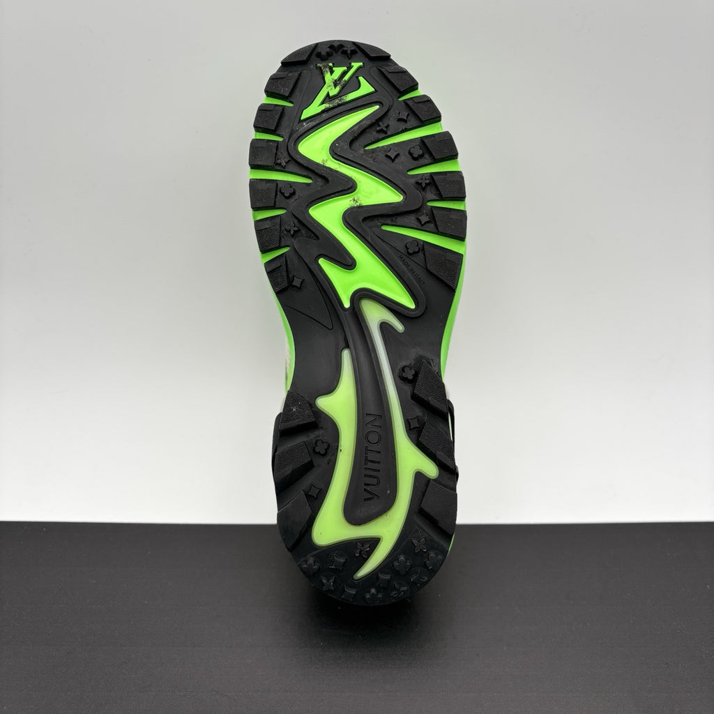 Size 10 LV (11-11.5 US) Louis Vuitton Tactic Runner ' Green ' | GOOD CONDITION!