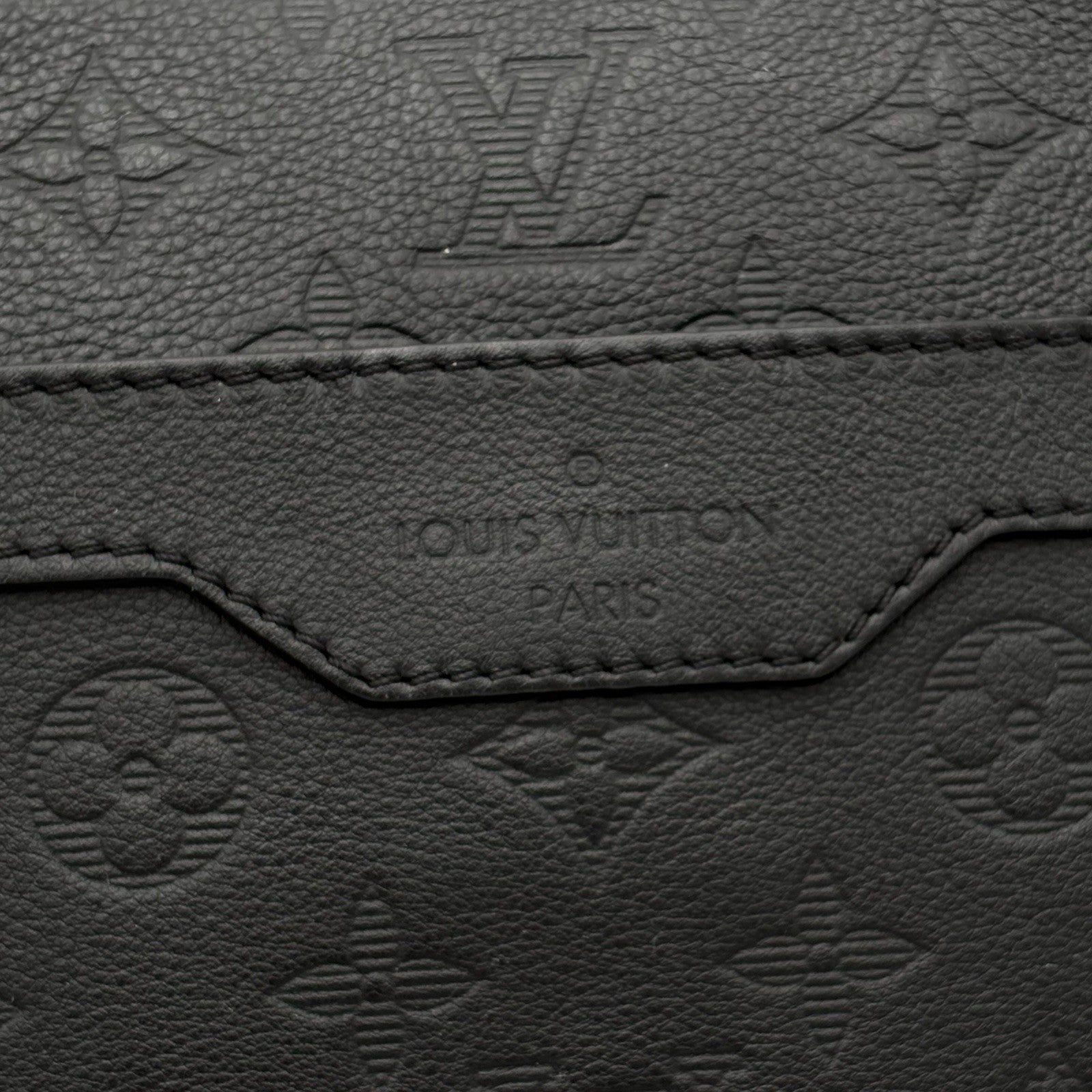Louis Vuitton Messenger Bag Monogram Shadow ' Black ' | SUPER CLEAN!