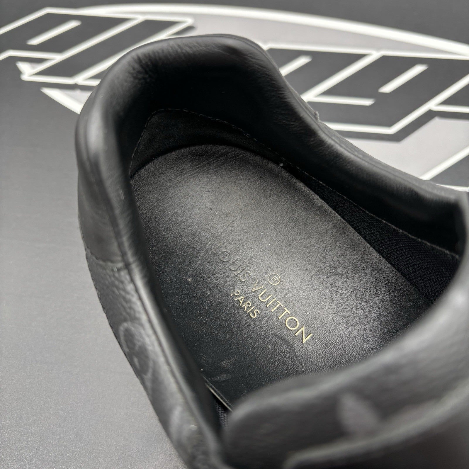 Size 7.5 LV (8.5-9 US) Louis Vuitton Run Away Sneaker ' Black White ' | GOOD!