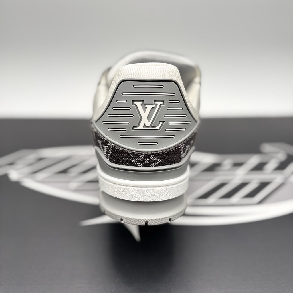 Size 7 LV (8 - 8.5 US) Louis Vuitton Trainer ' Grey Denim ' |  GREAT CONDITION!