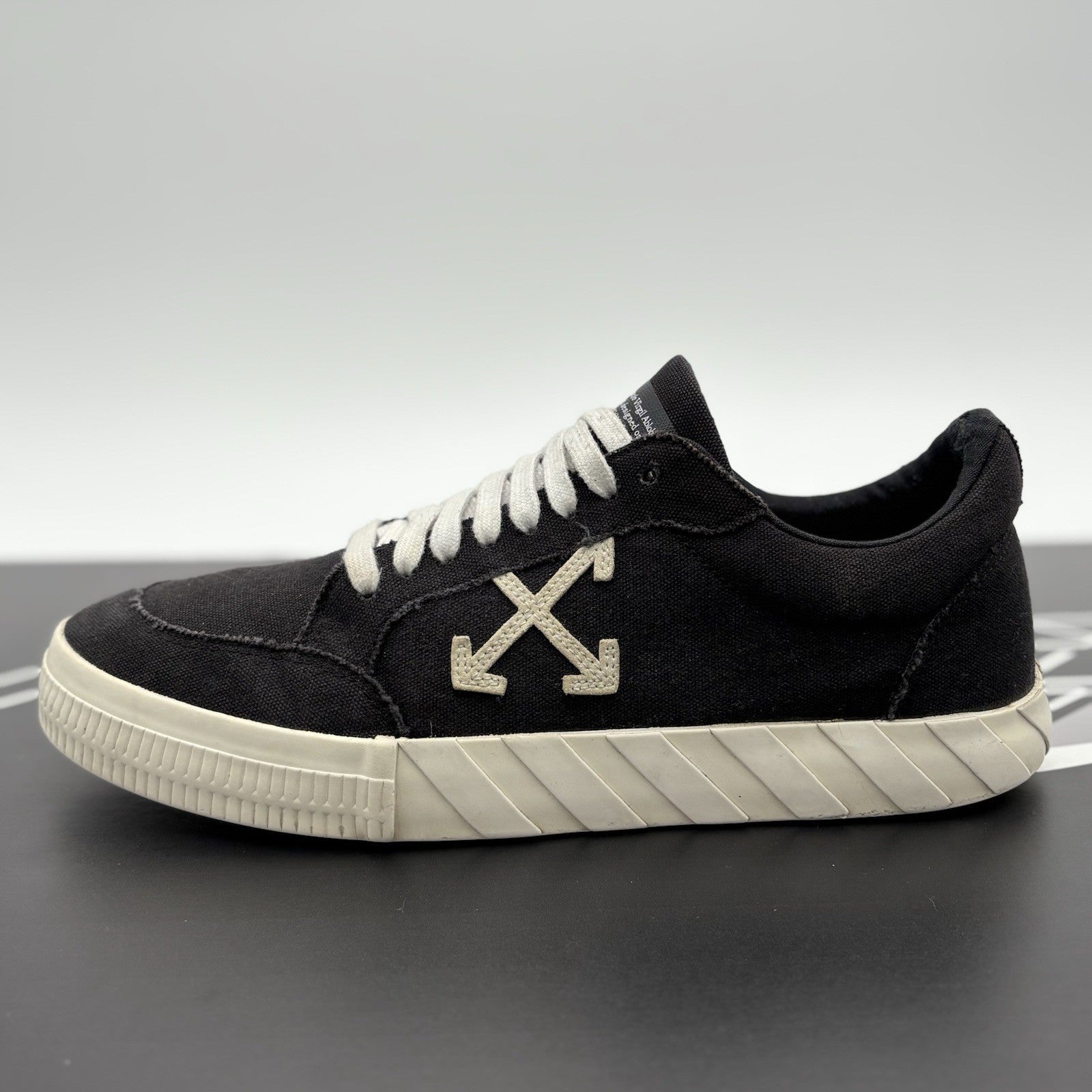 Size 44 (11 US) Off-White Vulc Sneaker ' Black White ' | GOOD CONDITION!