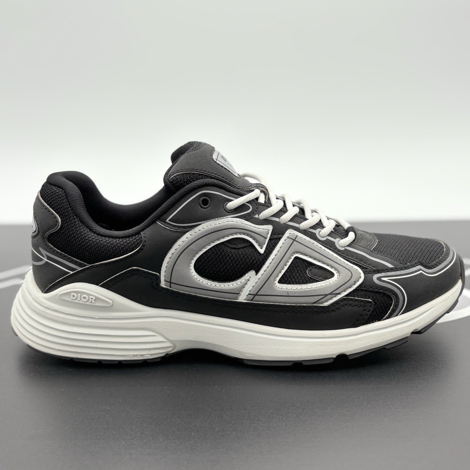 Size 44 (11 US) - Dior B30 ' Black White ' | GOOD CONDITION!