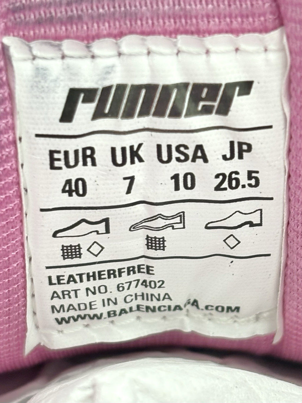 Size 40 EU - Balenciaga Runner ' Pink ' | BRAND NEW!