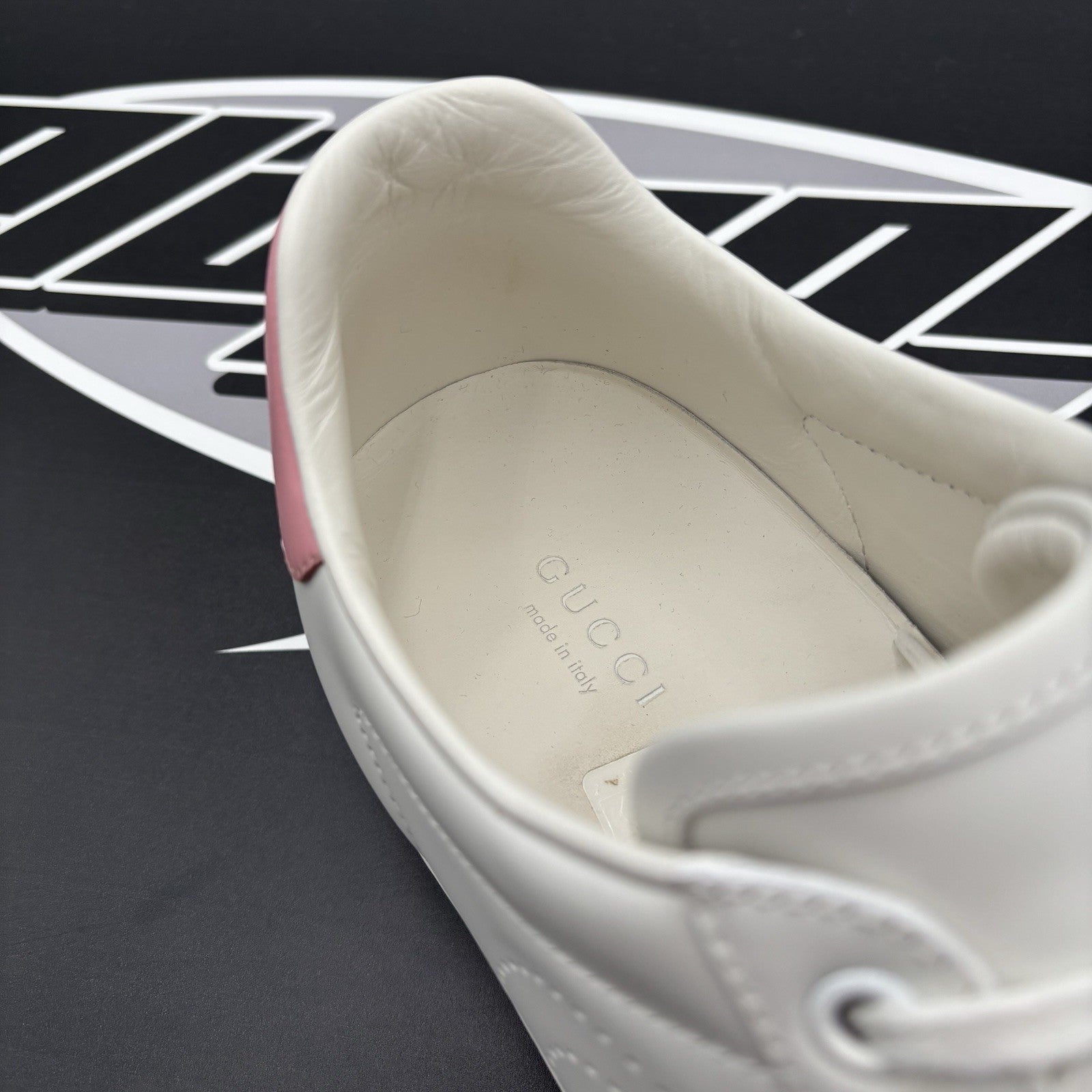 Size 40.5 (8 US) - Gucci Ace ' Interlocking G, White, Pink ' | GREAT CONDITION
