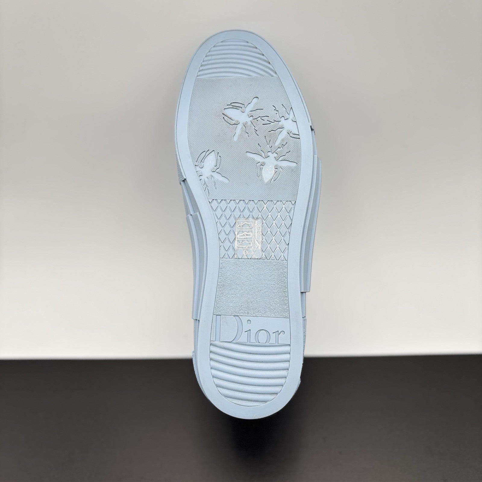 Size 43 (10 US) Dior B23 High Oblique Mirage Quilted  'Light Blue' | GREAT COND!