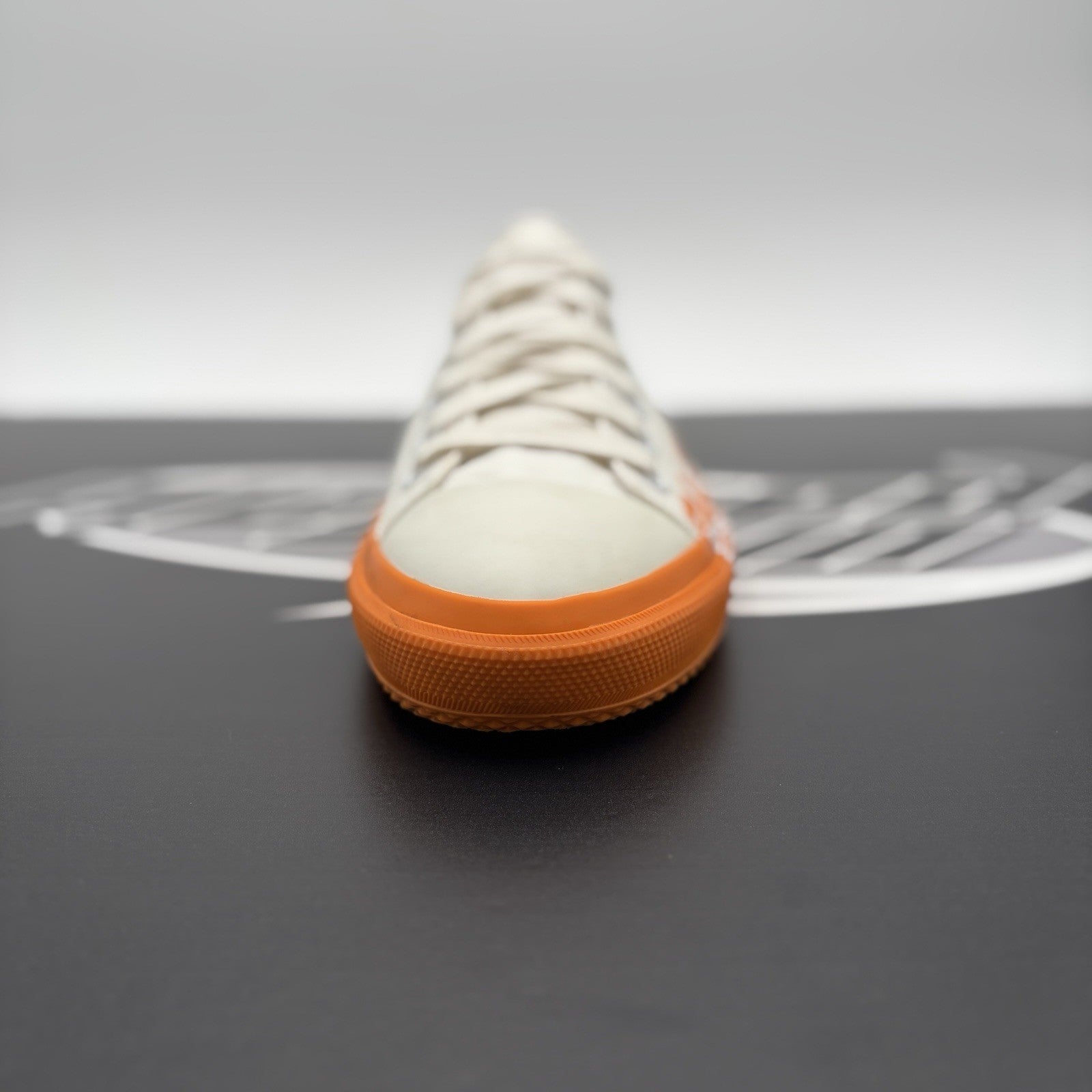 Size 41 EU (8 US) - Burberry Low Sneaker ' Orange, White ' | SUPER CLEAN!
