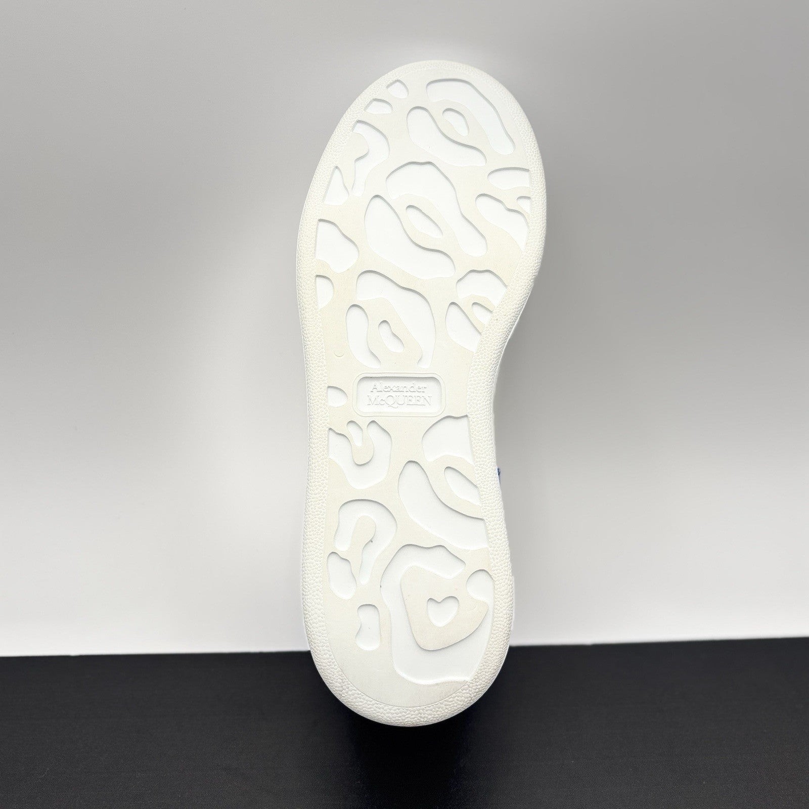 Size 38 - Alexander McQueen Oversized ' White Ultramarine' | GREAT CONDITION!