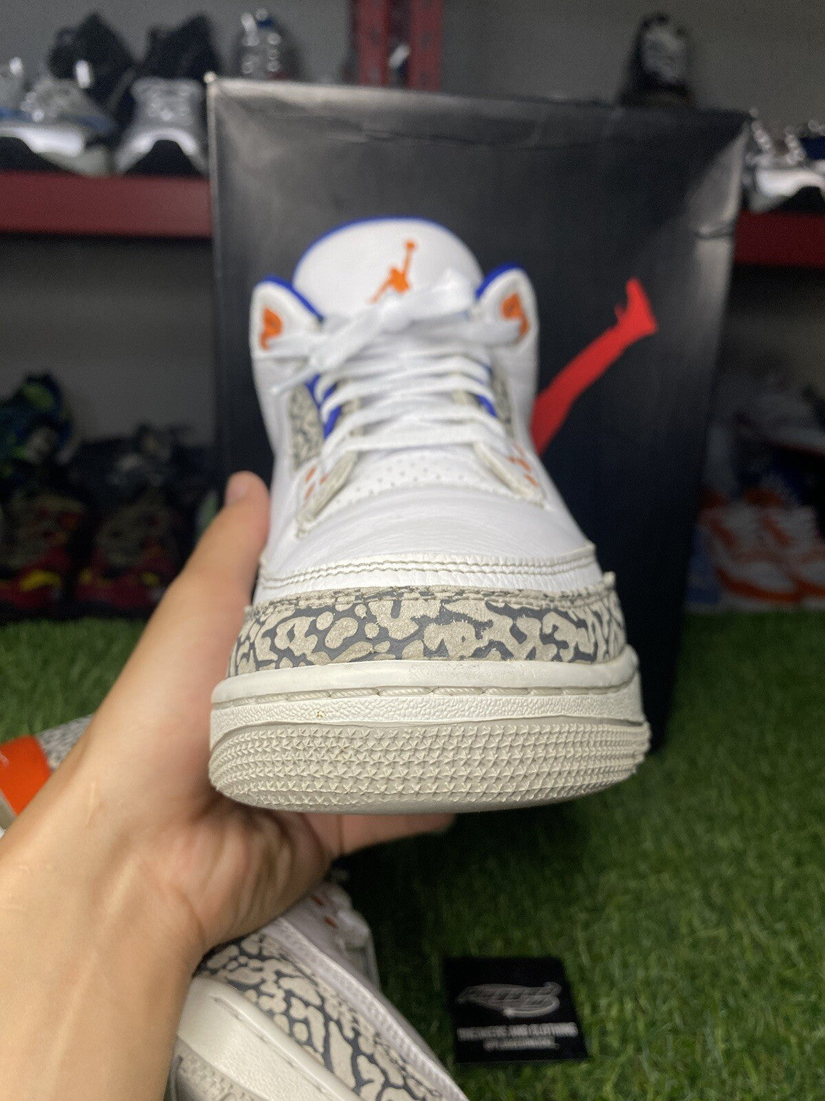 Size 10.5 - Air Jordan 3 Retro Knicks ‘ White, Orange ‘ | GOOD CONDITION!