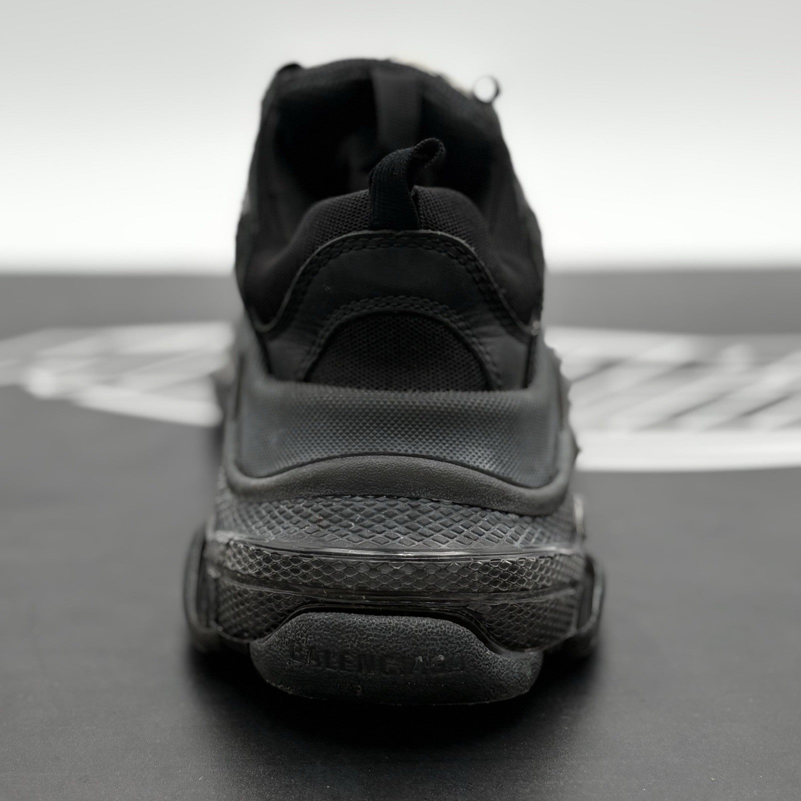 Size 39 - Balenciaga Triple S ' Black ' | SUPER CLEAN!