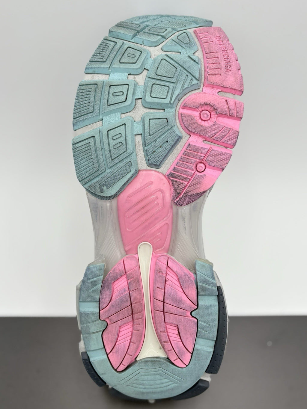 Size 42 (9 US) - Balenciaga Runner ' Grey Pink Blue ' | SUPER CLEAN!