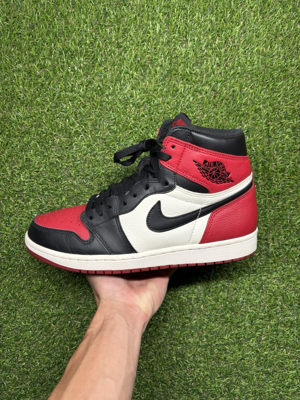 Size 10 - Jordan 1 Retro OG High Bred Toe | GREAT CONDITION!