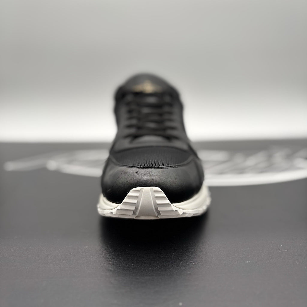 Size 7.5 LV (8.5-9 US) Louis Vuitton Run Away Sneaker ' Black White ' | GOOD!