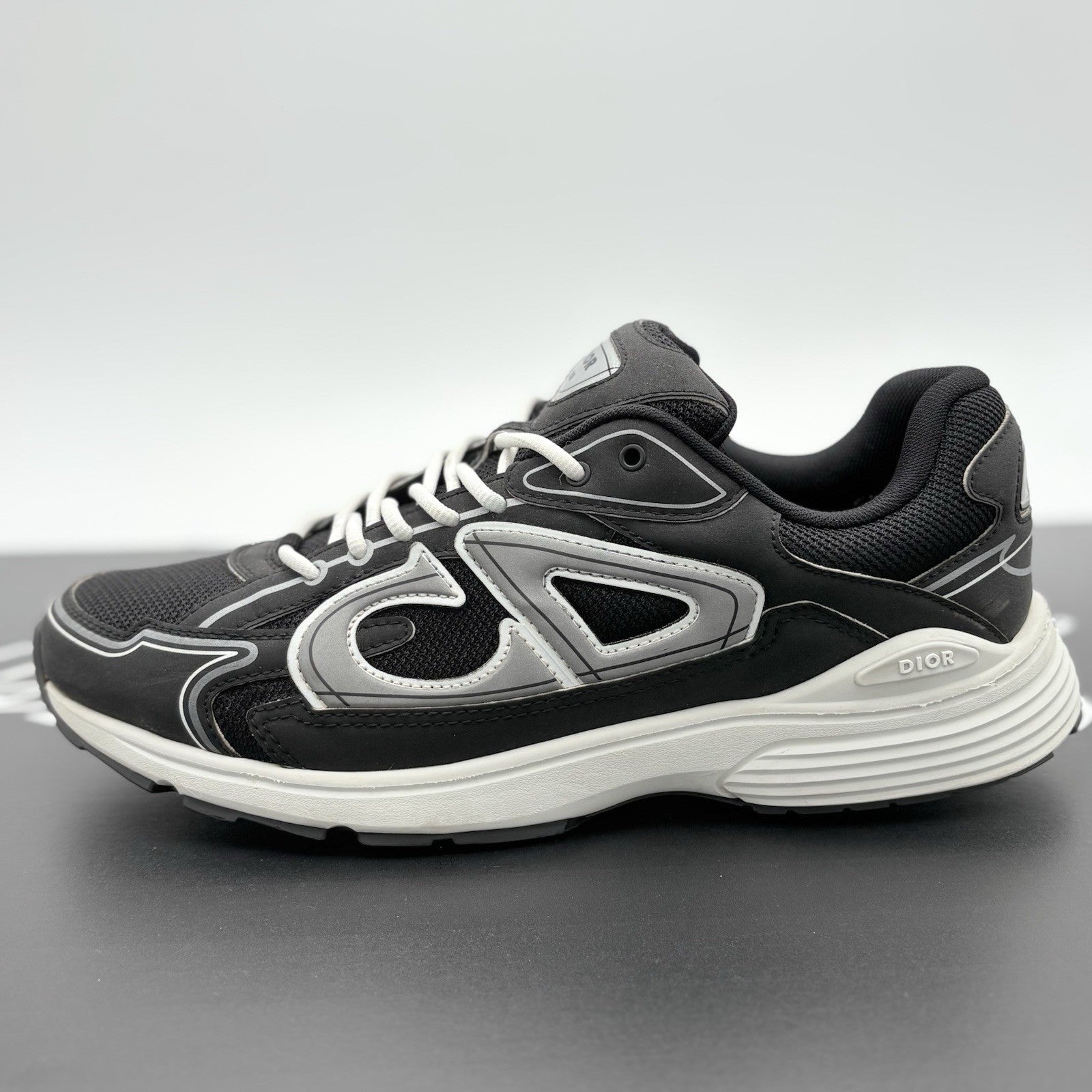Size 44 (11 US) - Dior B30 ' Black White ' | GOOD CONDITION!