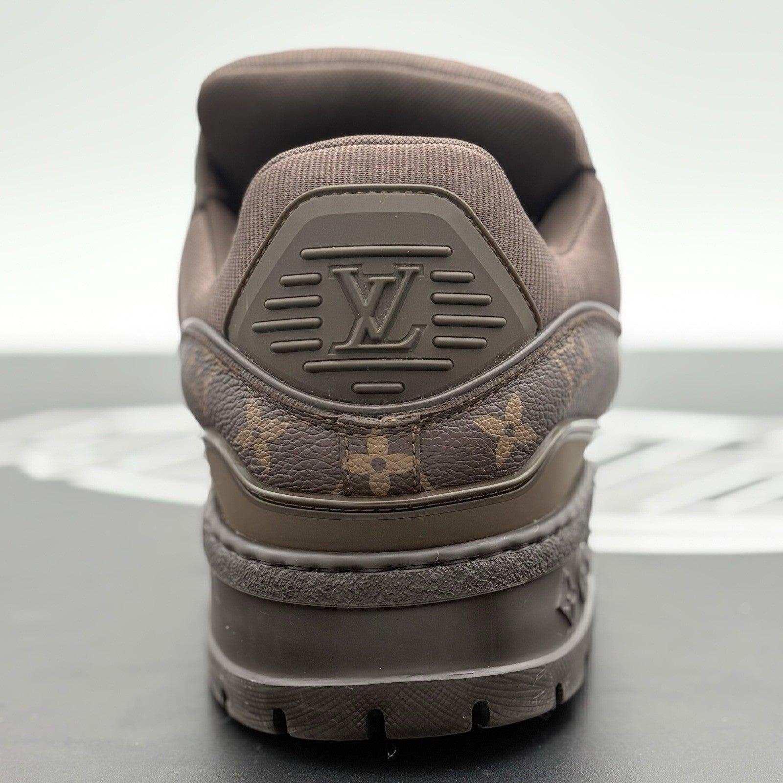 Size 8 LV (9-9.5 US) Louis Vuitton Monogram Maxi ' Ebene ' | ONLY WORN 1-3x