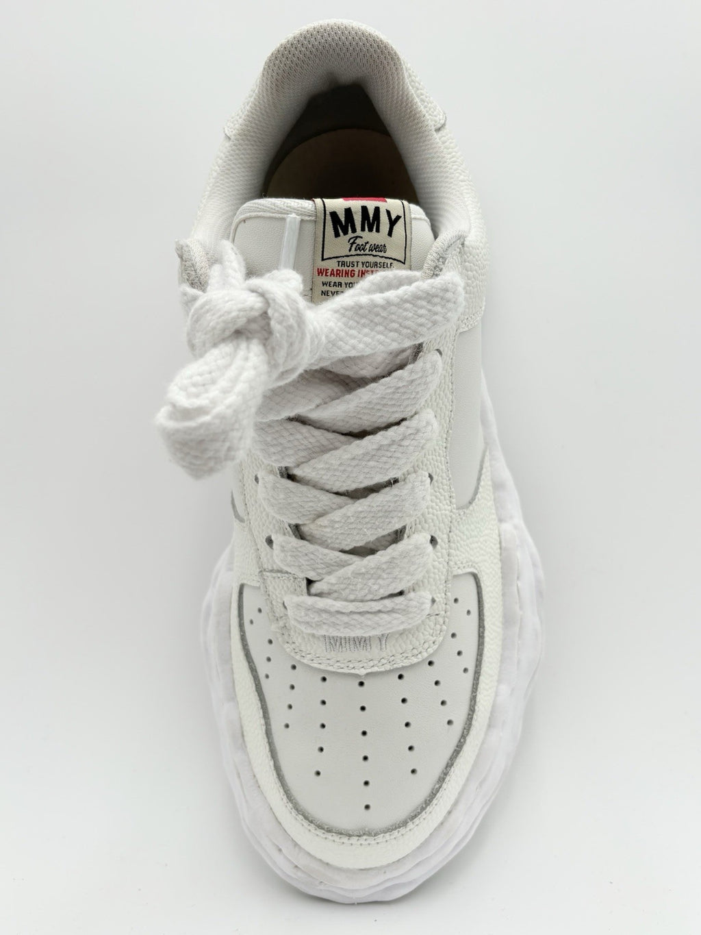 Size 42 (9 US) Maison Mihara Yasuhiro Leather Low Top ' White ' | SUPER CLEAN!