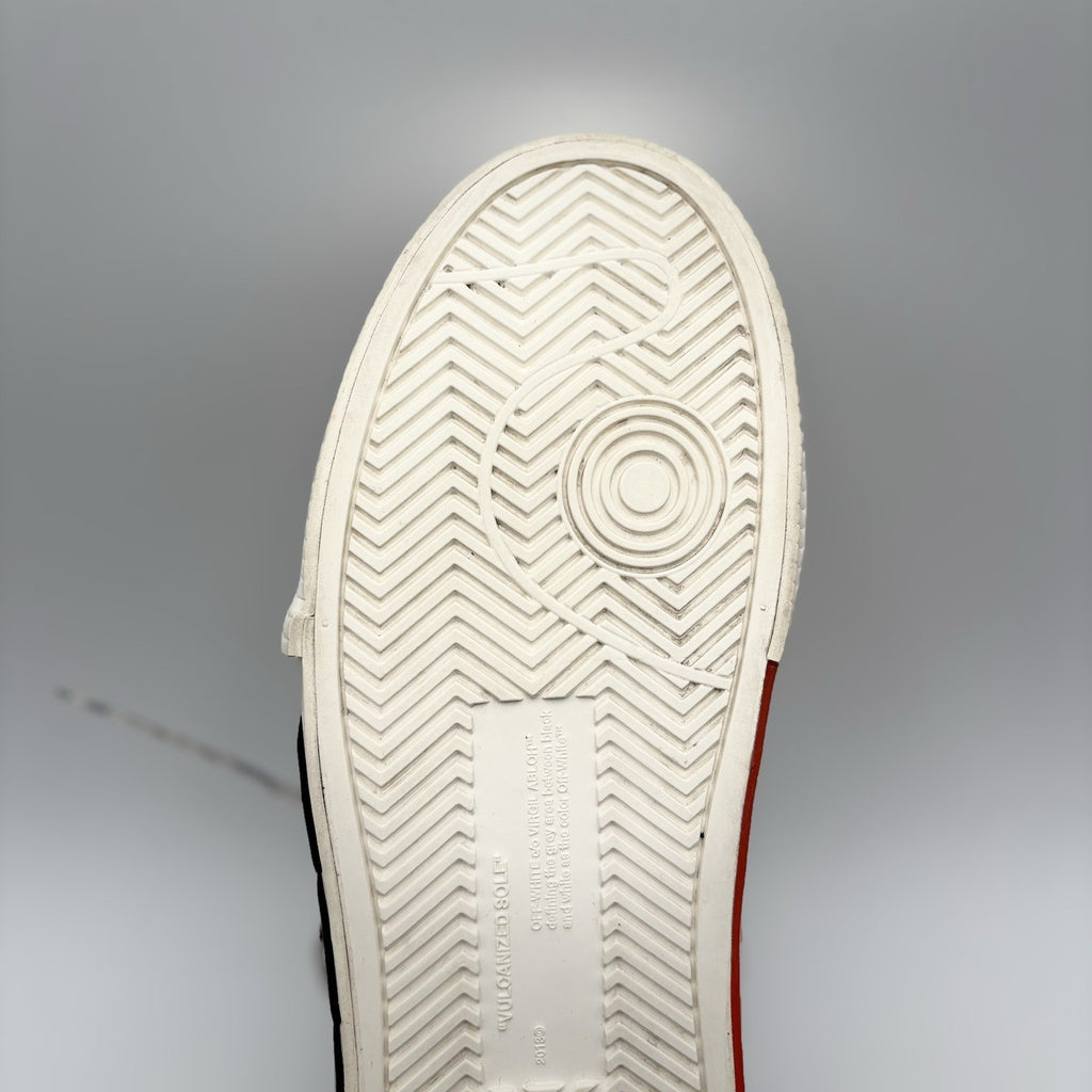 Size 40 (7 US) - Off-White Vulc Sneaker ' White ' | GOOD CONDITION!